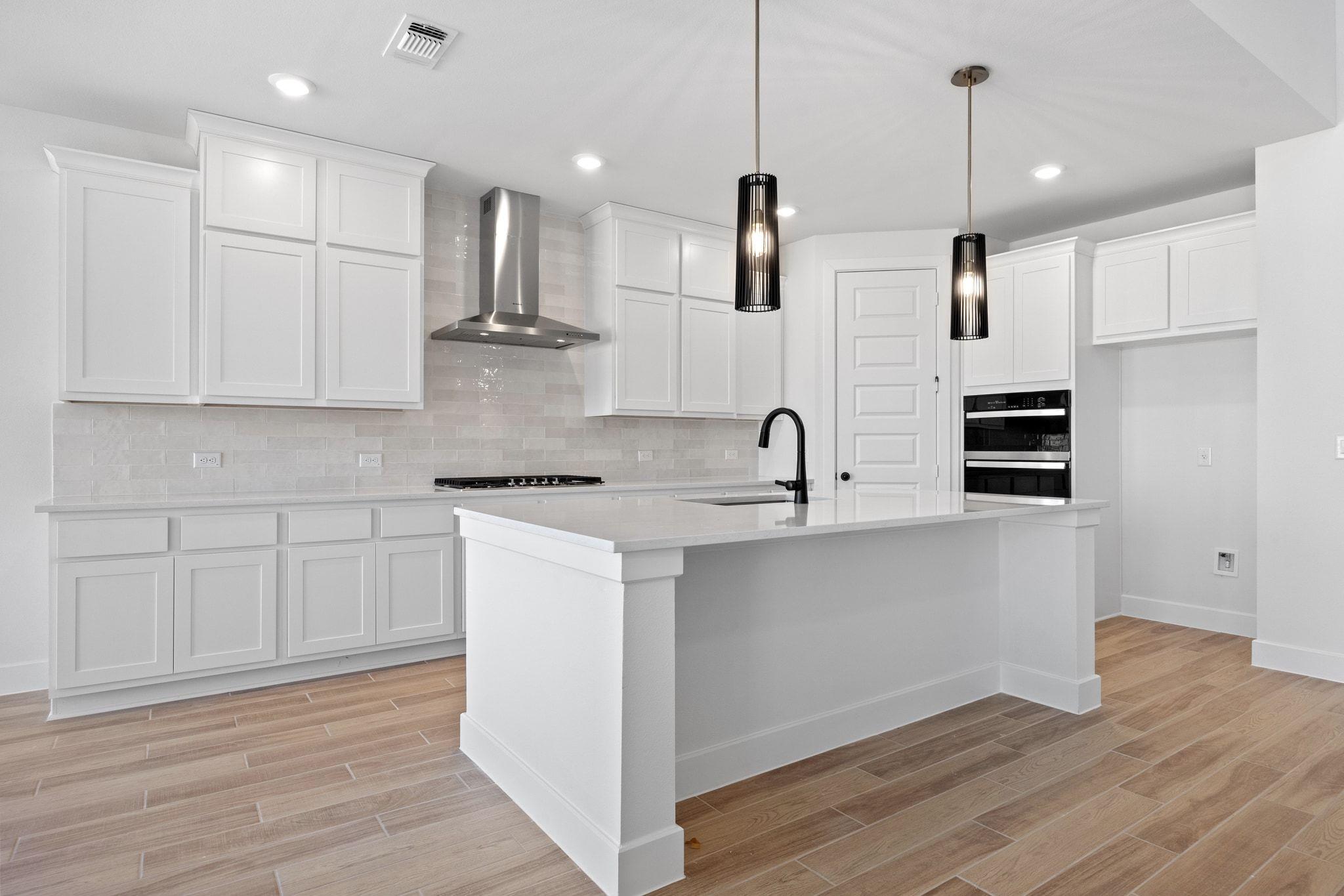 317 Horsemint Ln, Georgetown, TX 78633