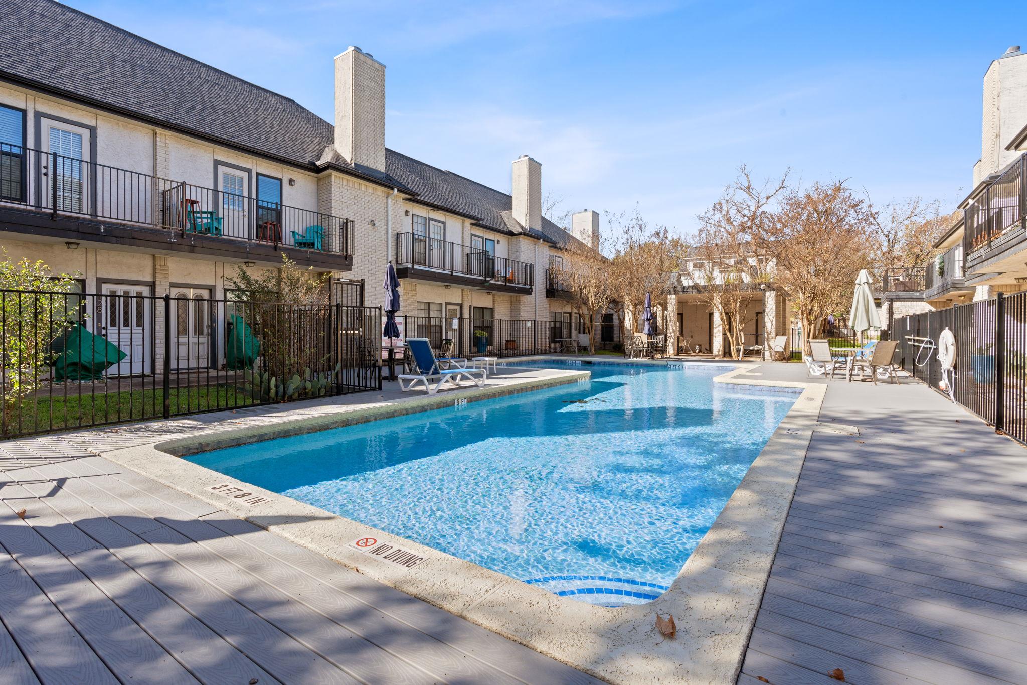1307 Kinney Ave # 136, Austin, TX 78704