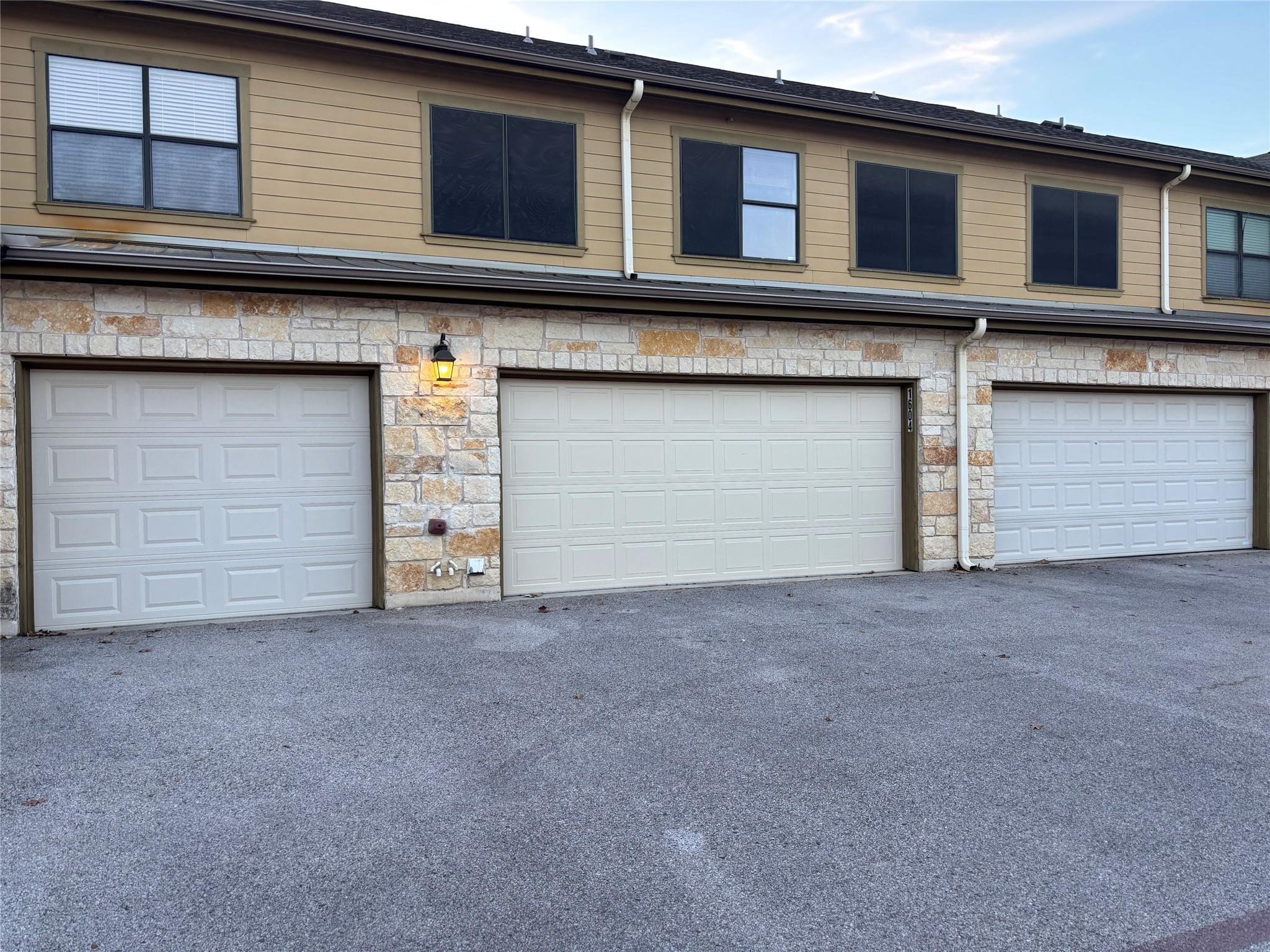 2101 Town Centre Dr # 1604, Round Rock, TX 78664