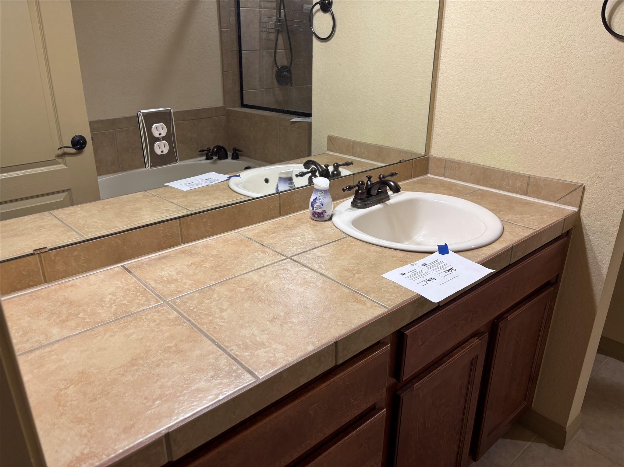 2101 Town Centre Dr # 1604, Round Rock, TX 78664