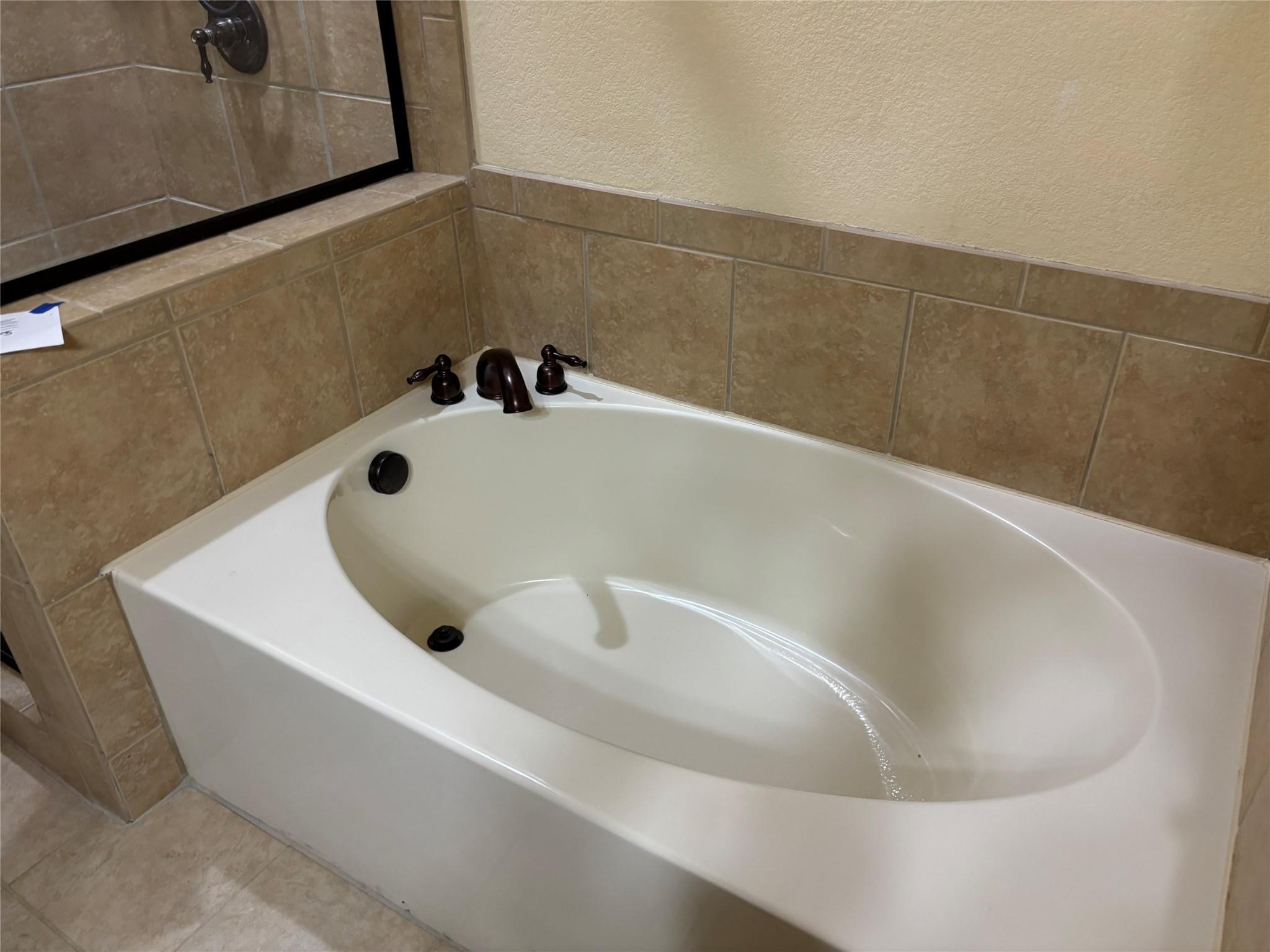 2101 Town Centre Dr # 1604, Round Rock, TX 78664