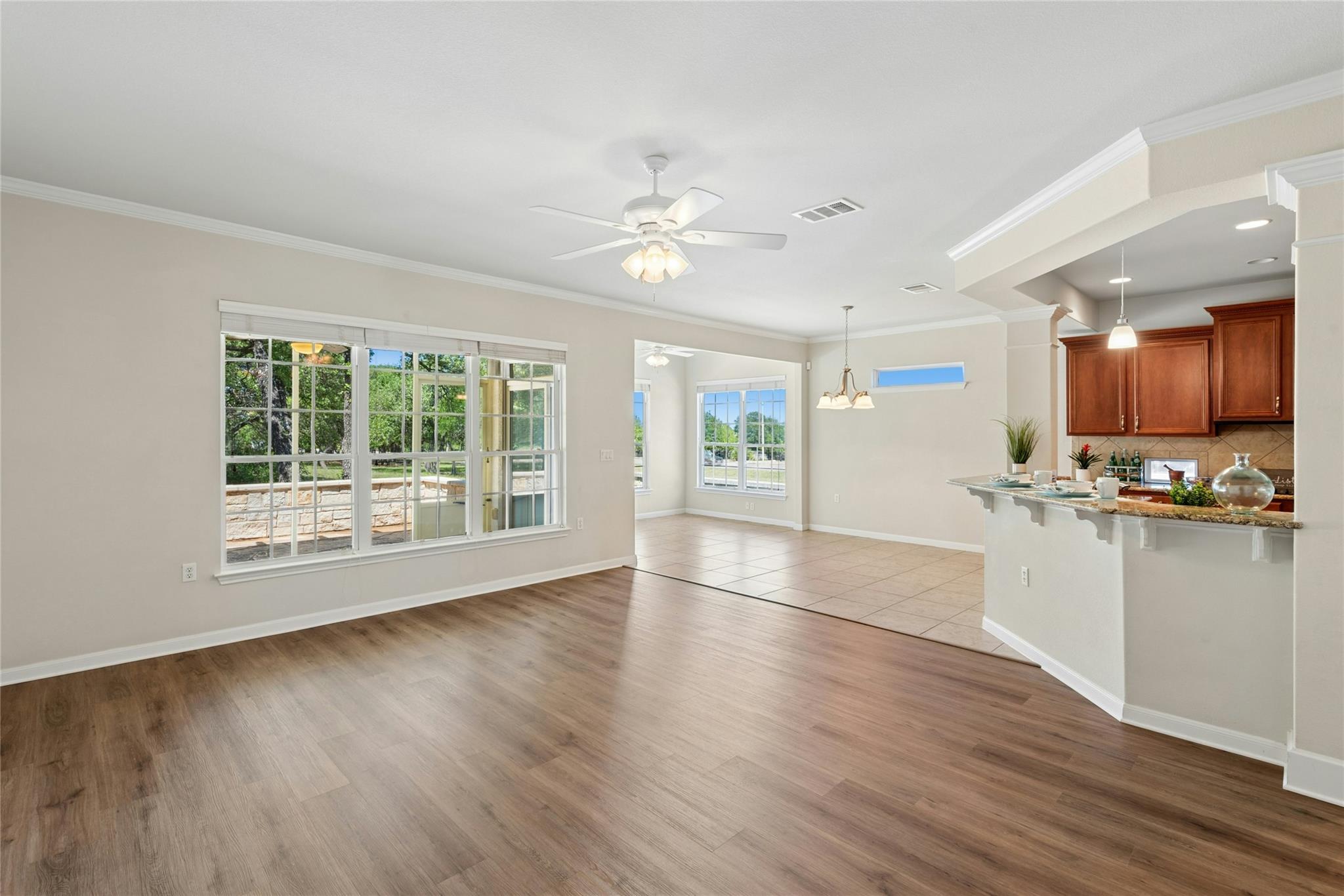 405 Fieldstone Dr, Georgetown, TX 78633