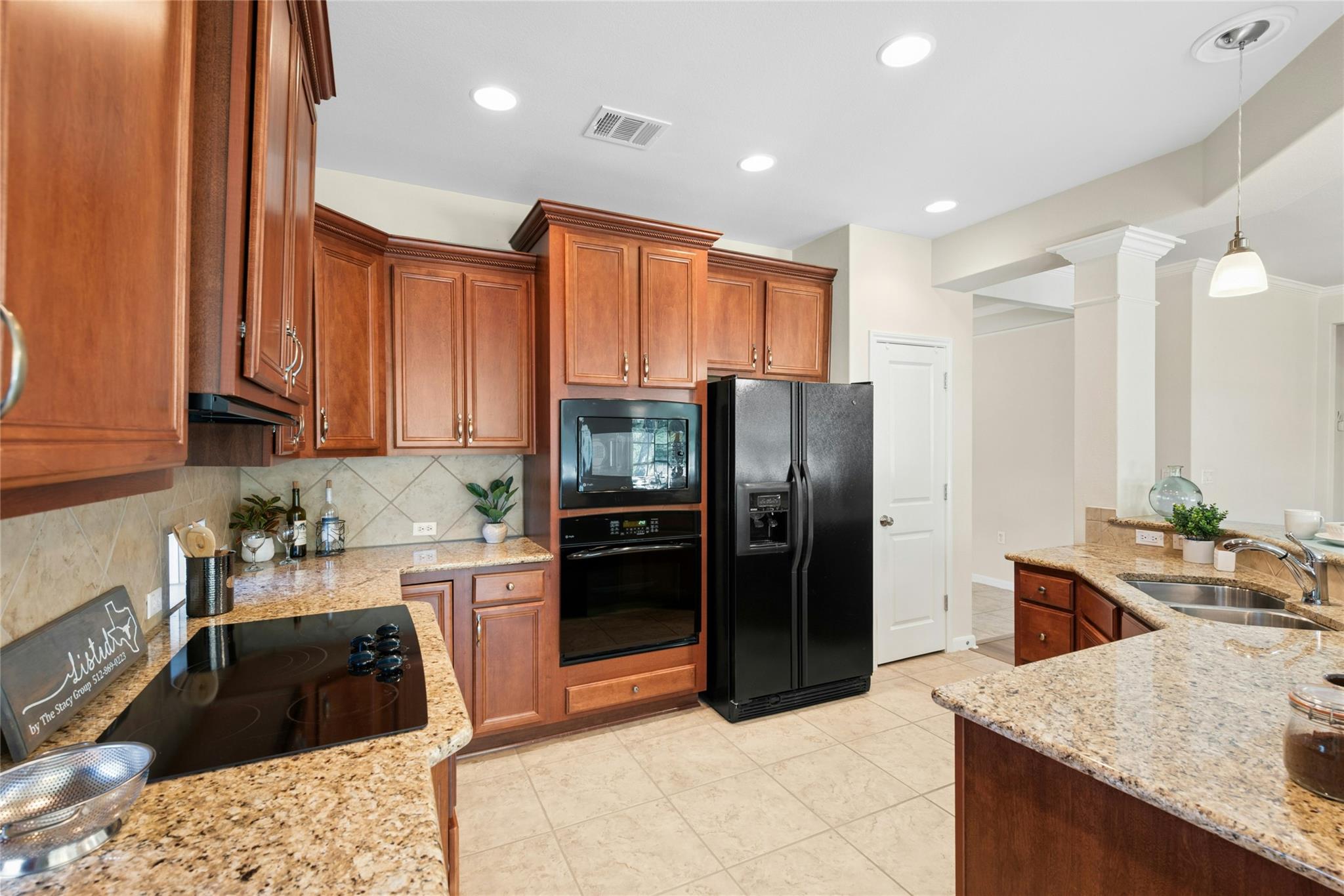 405 Fieldstone Dr, Georgetown, TX 78633