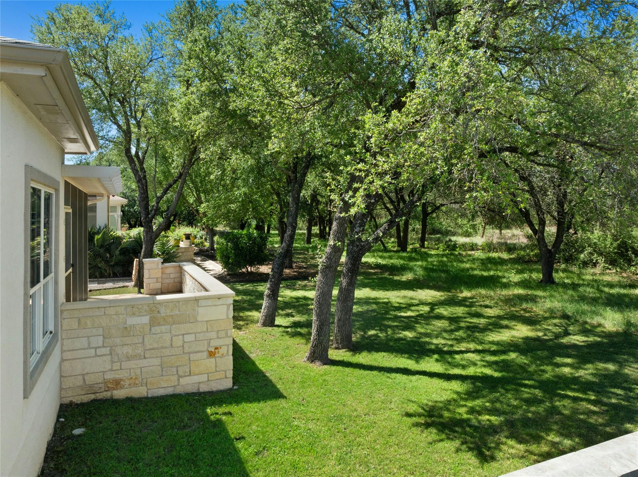 405 Fieldstone Dr, Georgetown, TX 78633