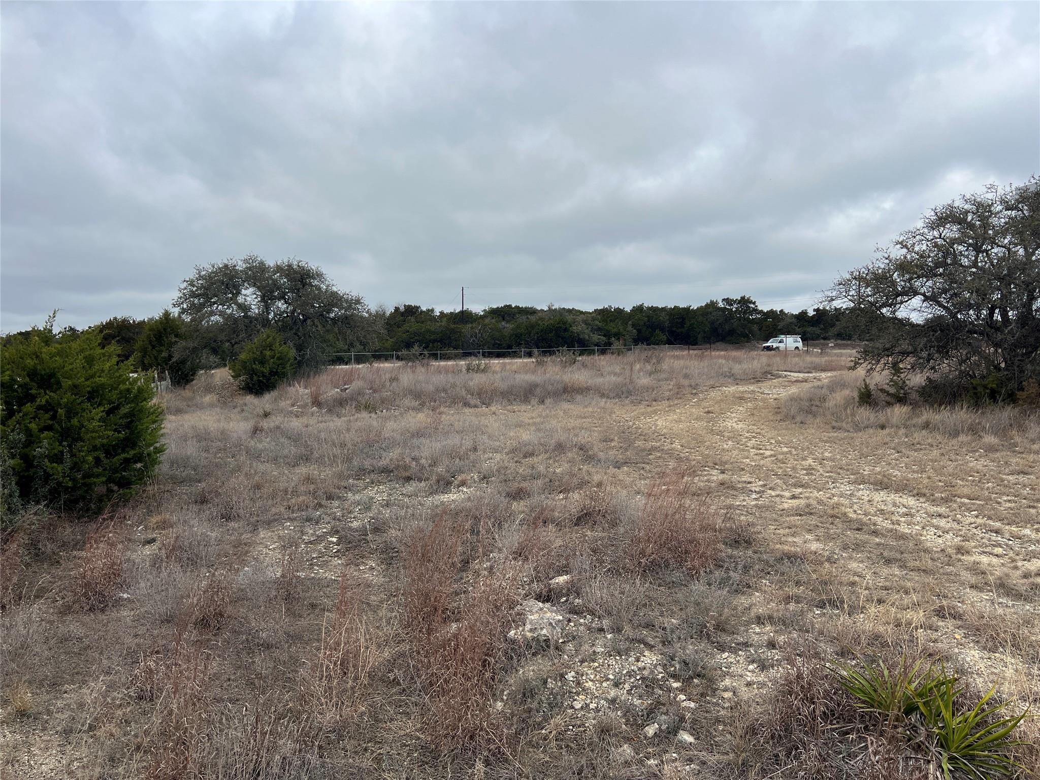 4 Anglin Ln, Austin, TX 78737