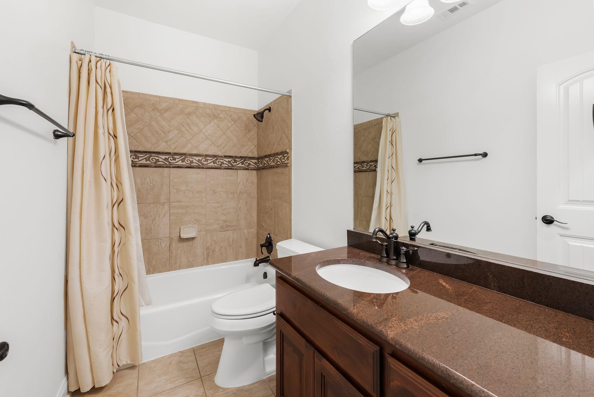 2024 University Club Dr, Austin, TX 78732