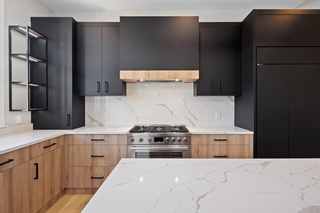 583 Comanche Rdg, Round Mountain, TX 78663