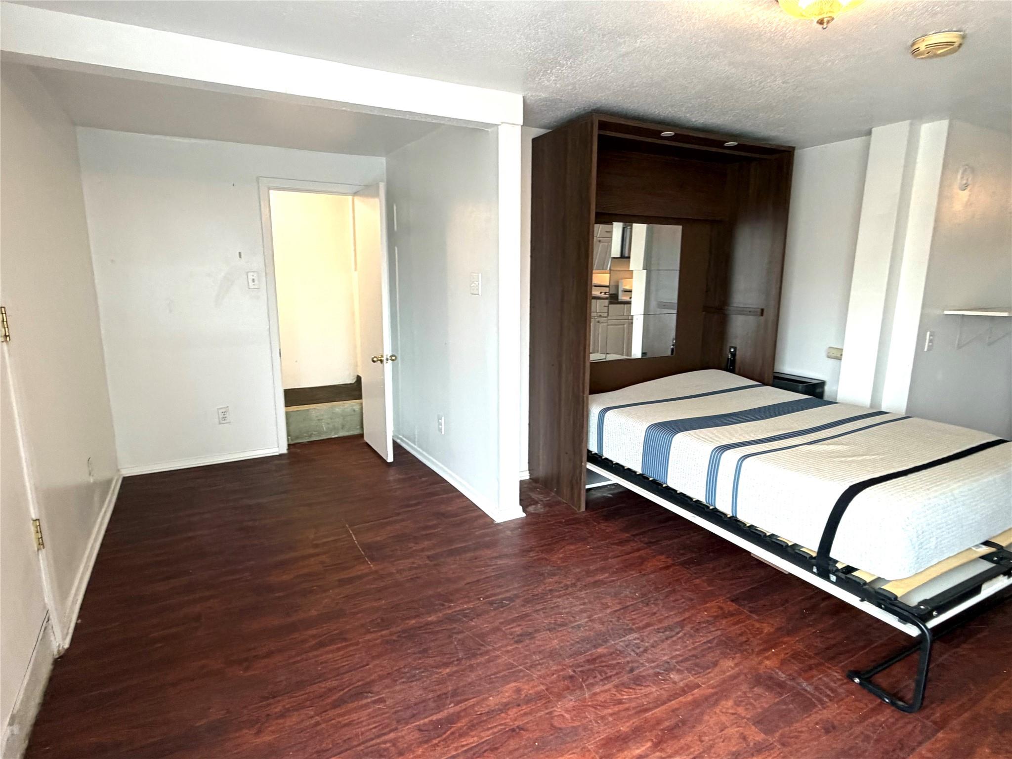 808 Edgecliff Ter # C, Austin, TX 78704