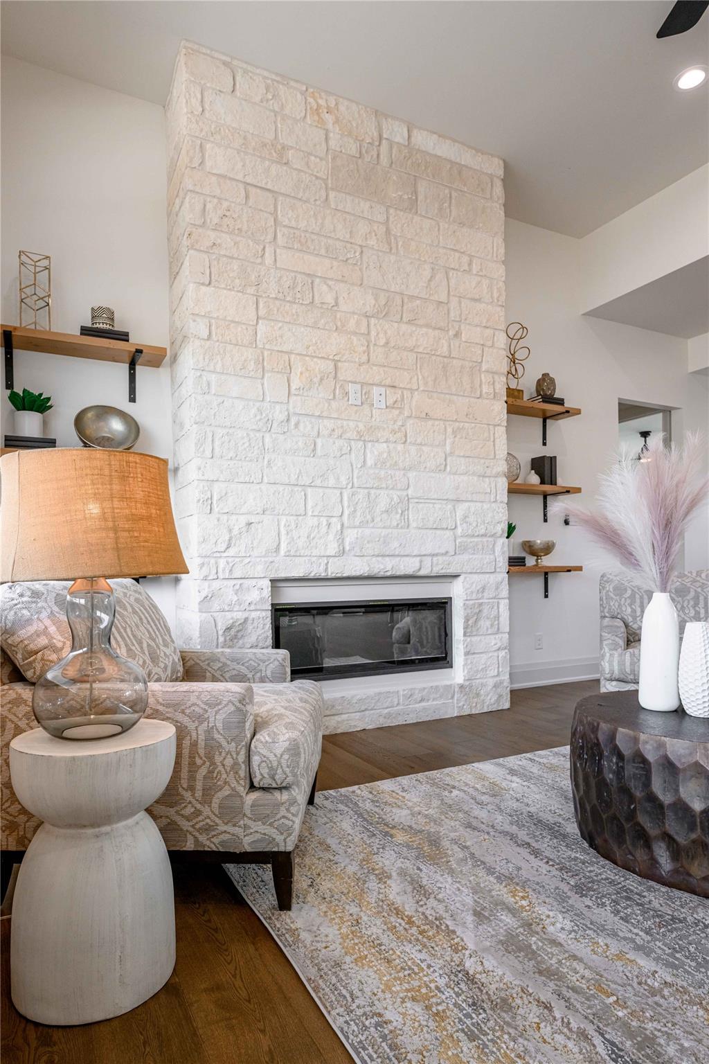 20602 Deep Crk, Lago Vista, TX 78645