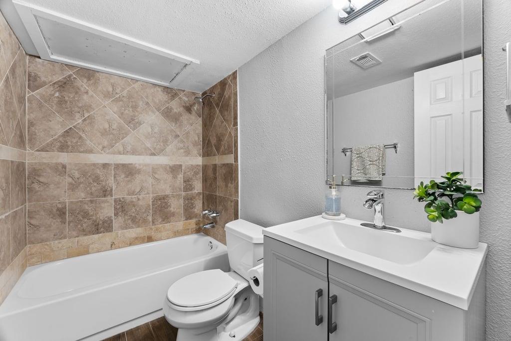 2020 S Congress Ave # 1108, Austin, TX 78704