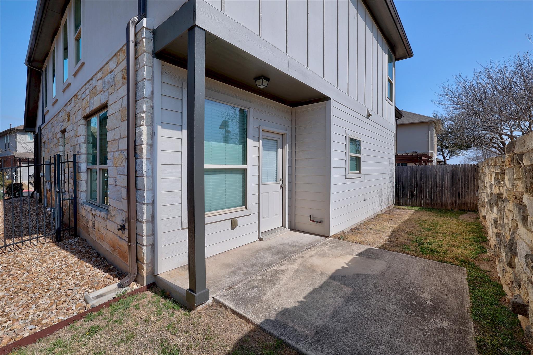 1401 Little Elm Trl # 104, Cedar Park, TX 78613