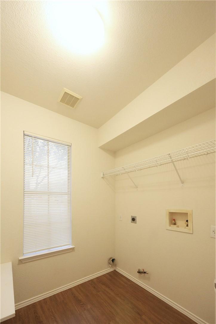 3933 Upper Passage Ln, Round Rock, TX 78681