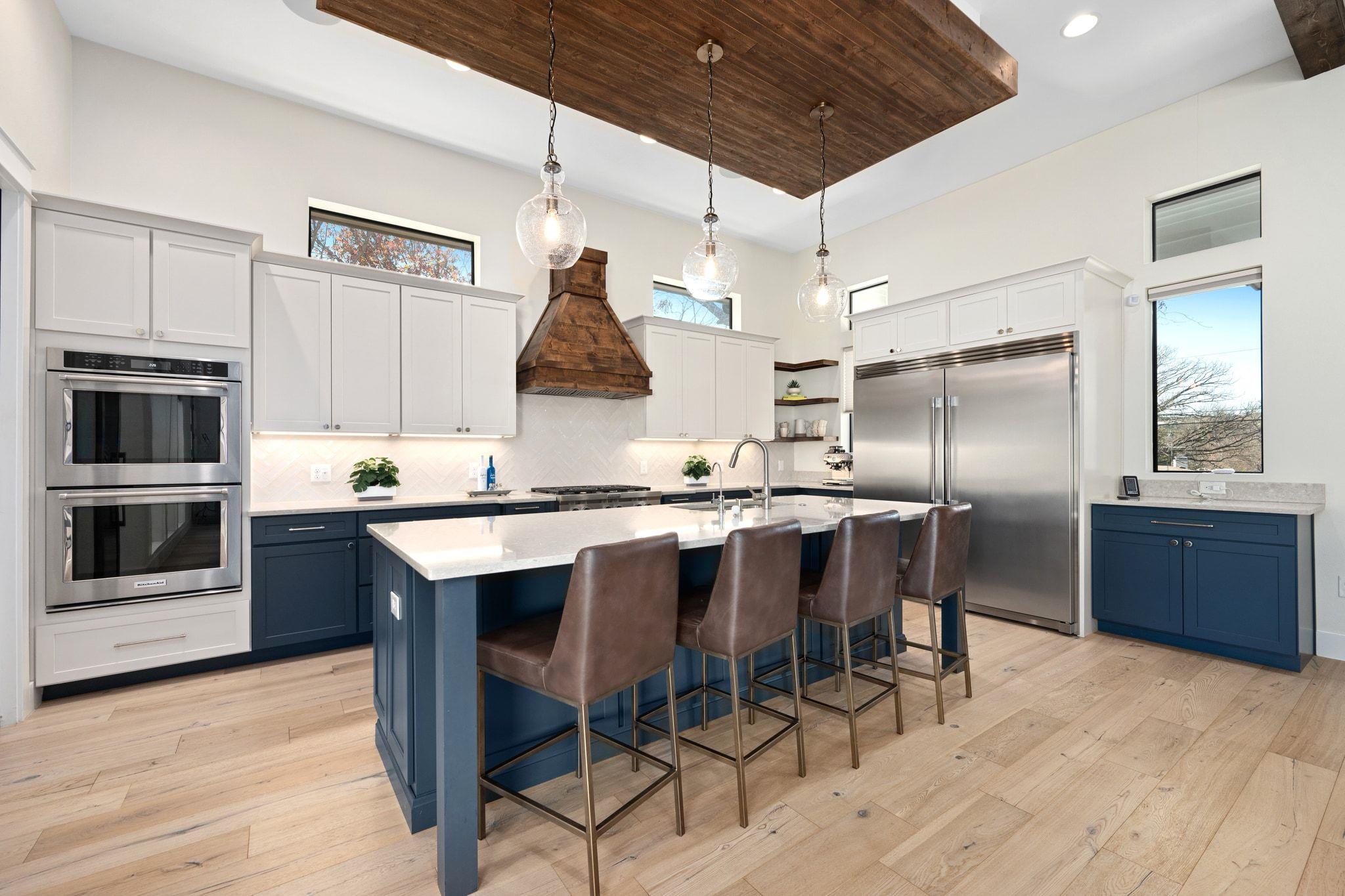 6104 Cary Dr, Austin, TX 78757