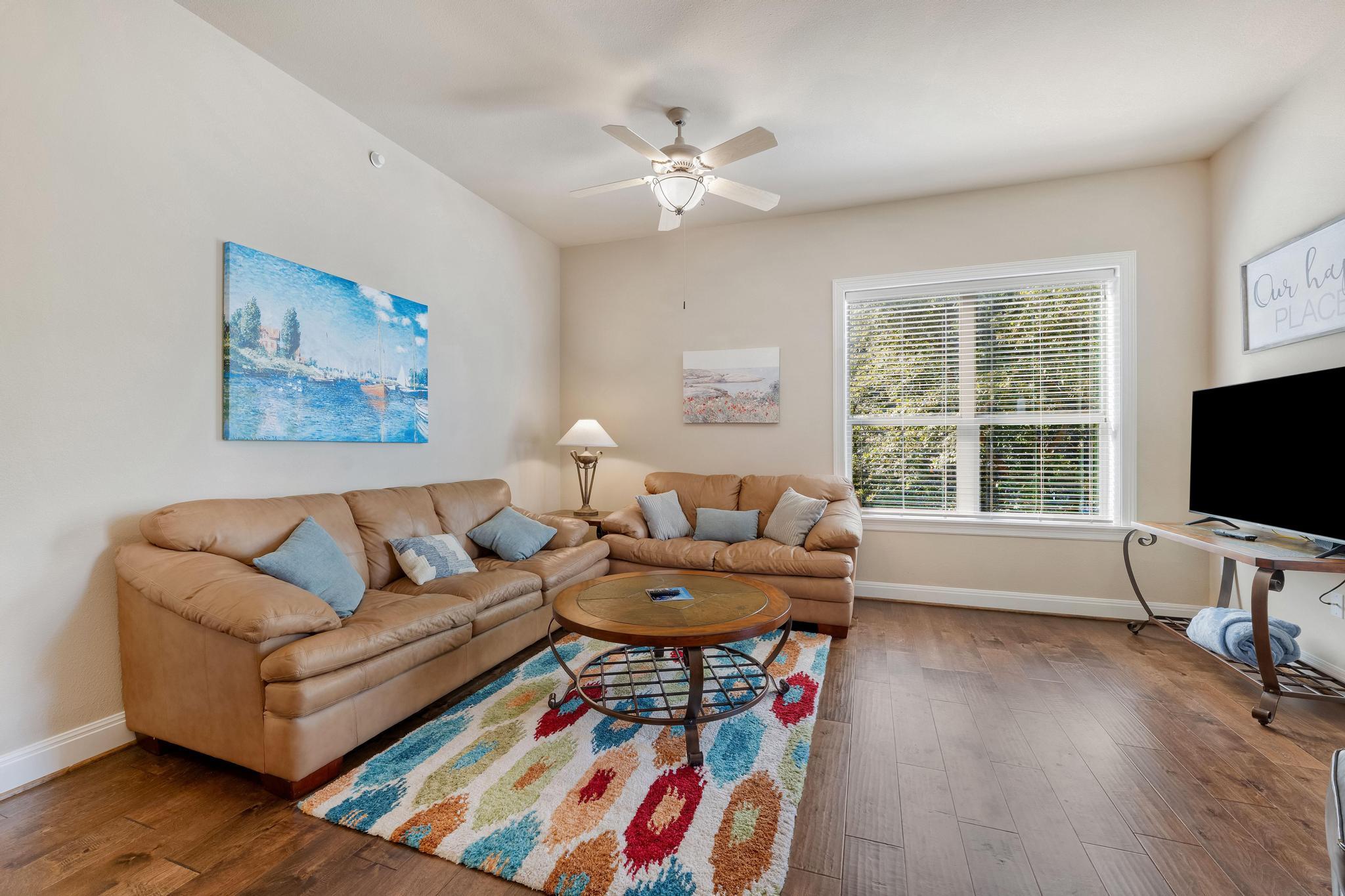 1001 The Cape Rd # 16, Horseshoe Bay, TX 78657