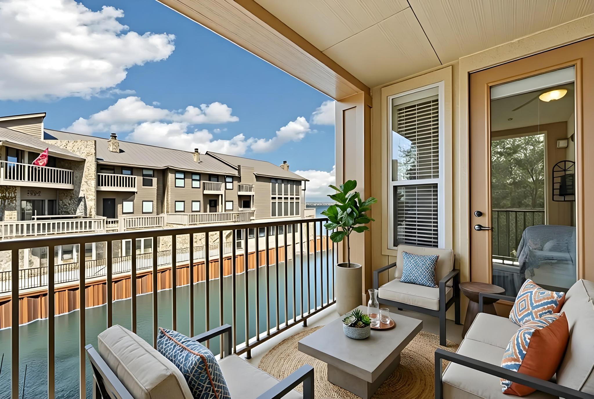 1001 The Cape Rd # 16, Horseshoe Bay, TX 78657