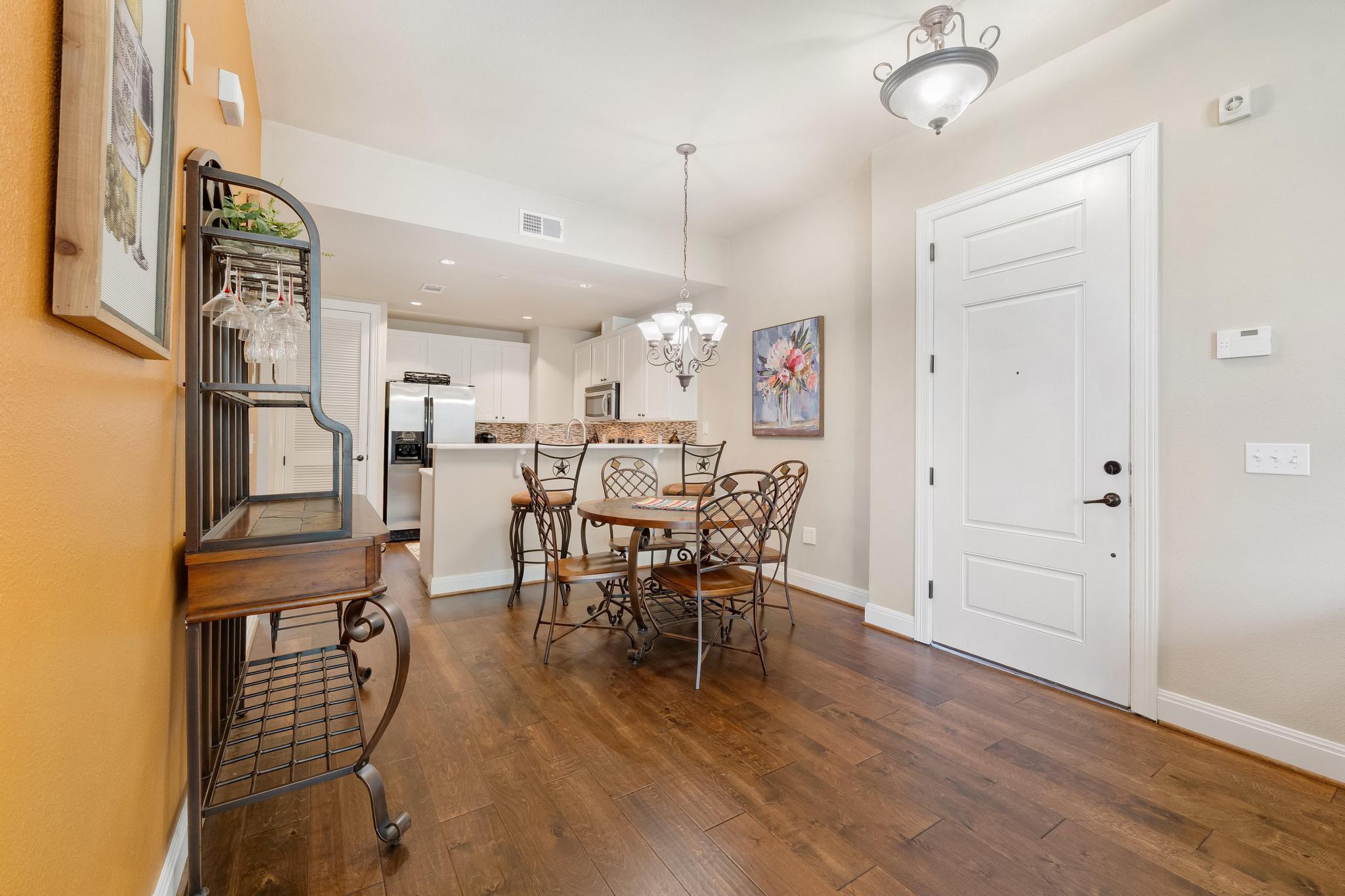 1001 The Cape Rd # 16, Horseshoe Bay, TX 78657