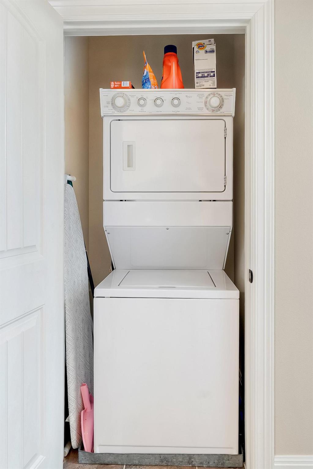 1001 The Cape Rd # 16, Horseshoe Bay, TX 78657