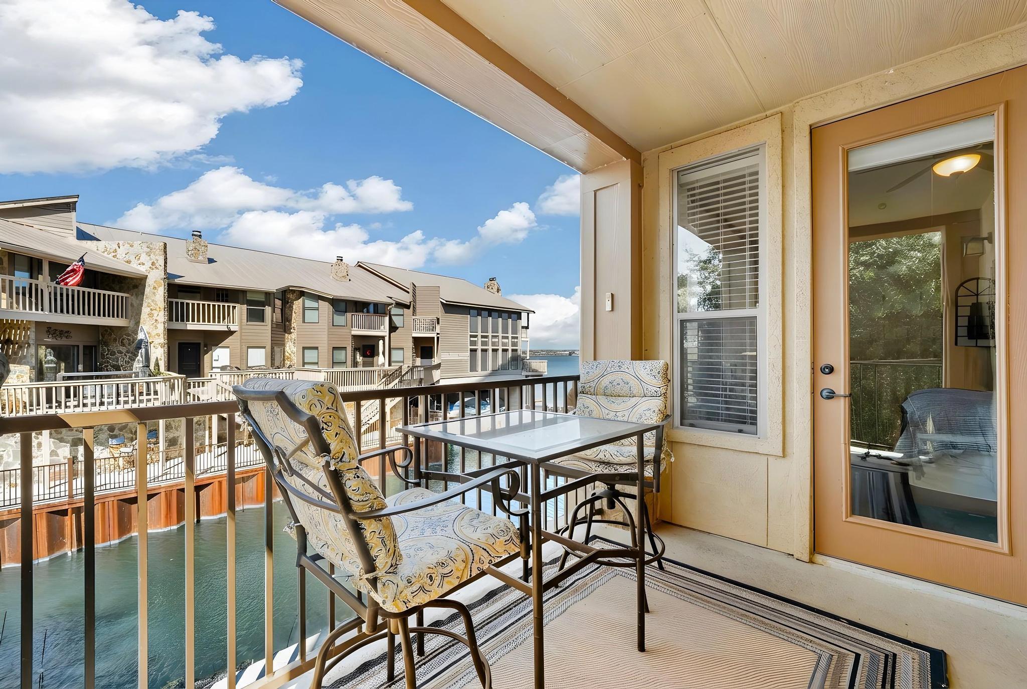 1001 The Cape Rd # 16, Horseshoe Bay, TX 78657