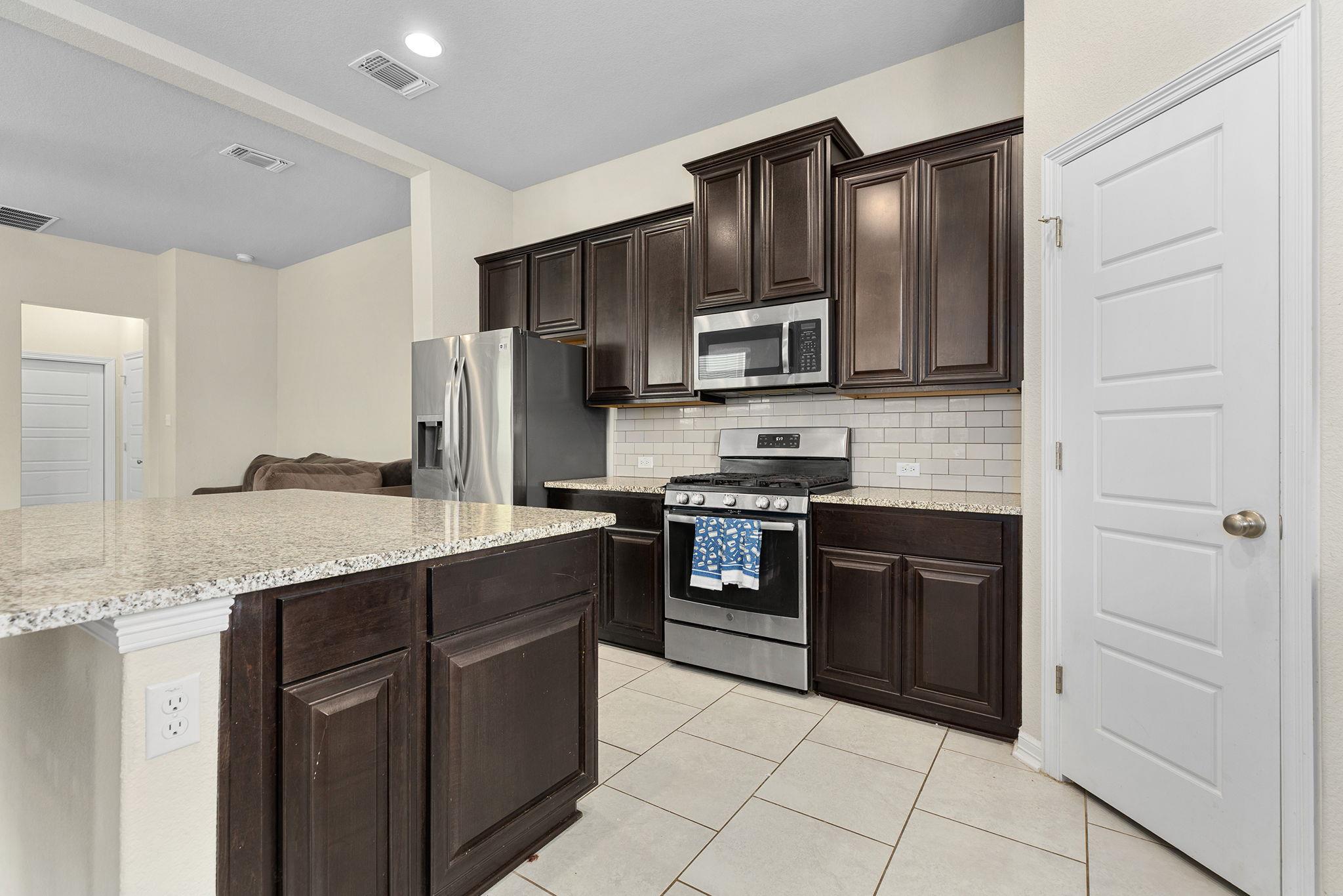 2210 Dillon Pond Ln # B, Pflugerville, TX 78660