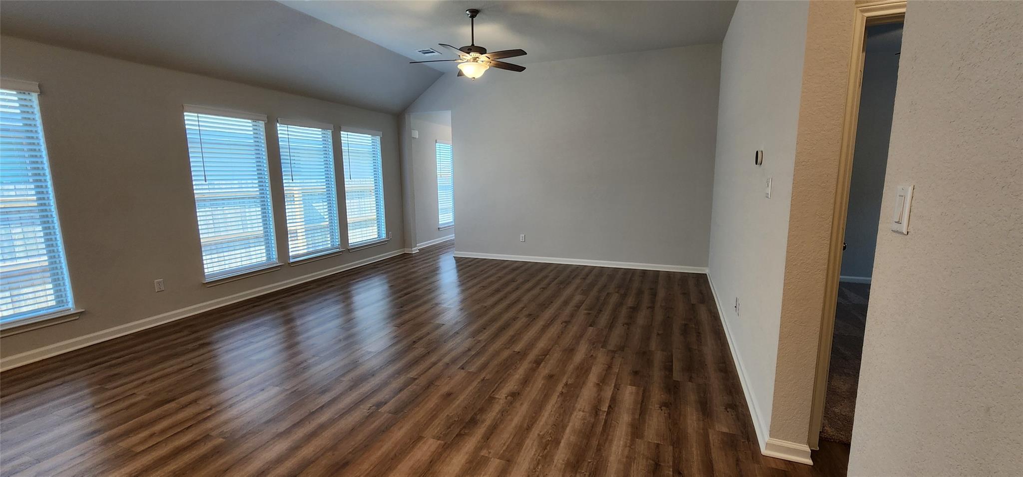 500 Los Olives Ln, Liberty Hill, TX 78642