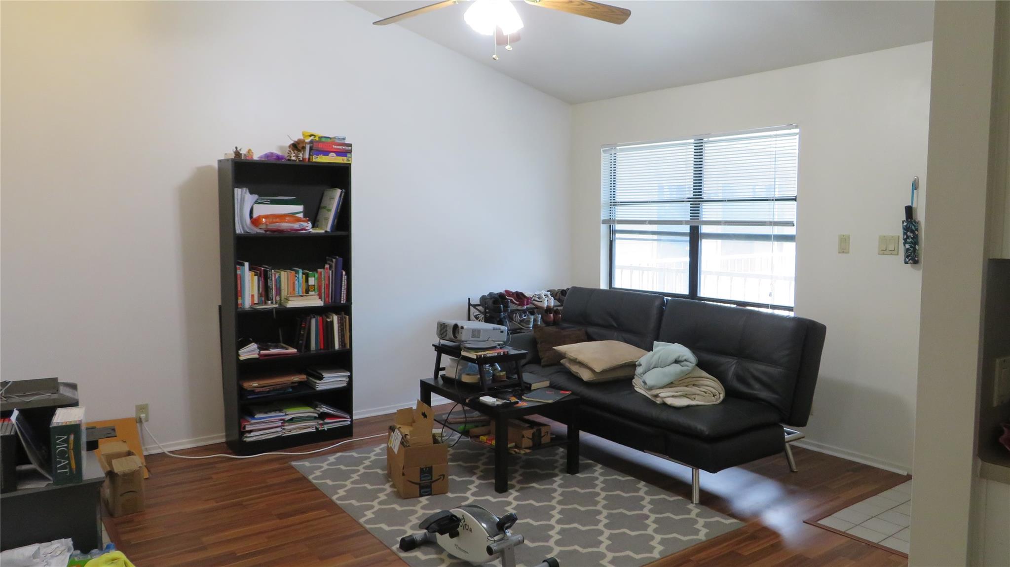106 E 30th St # 306, Austin, TX 78705