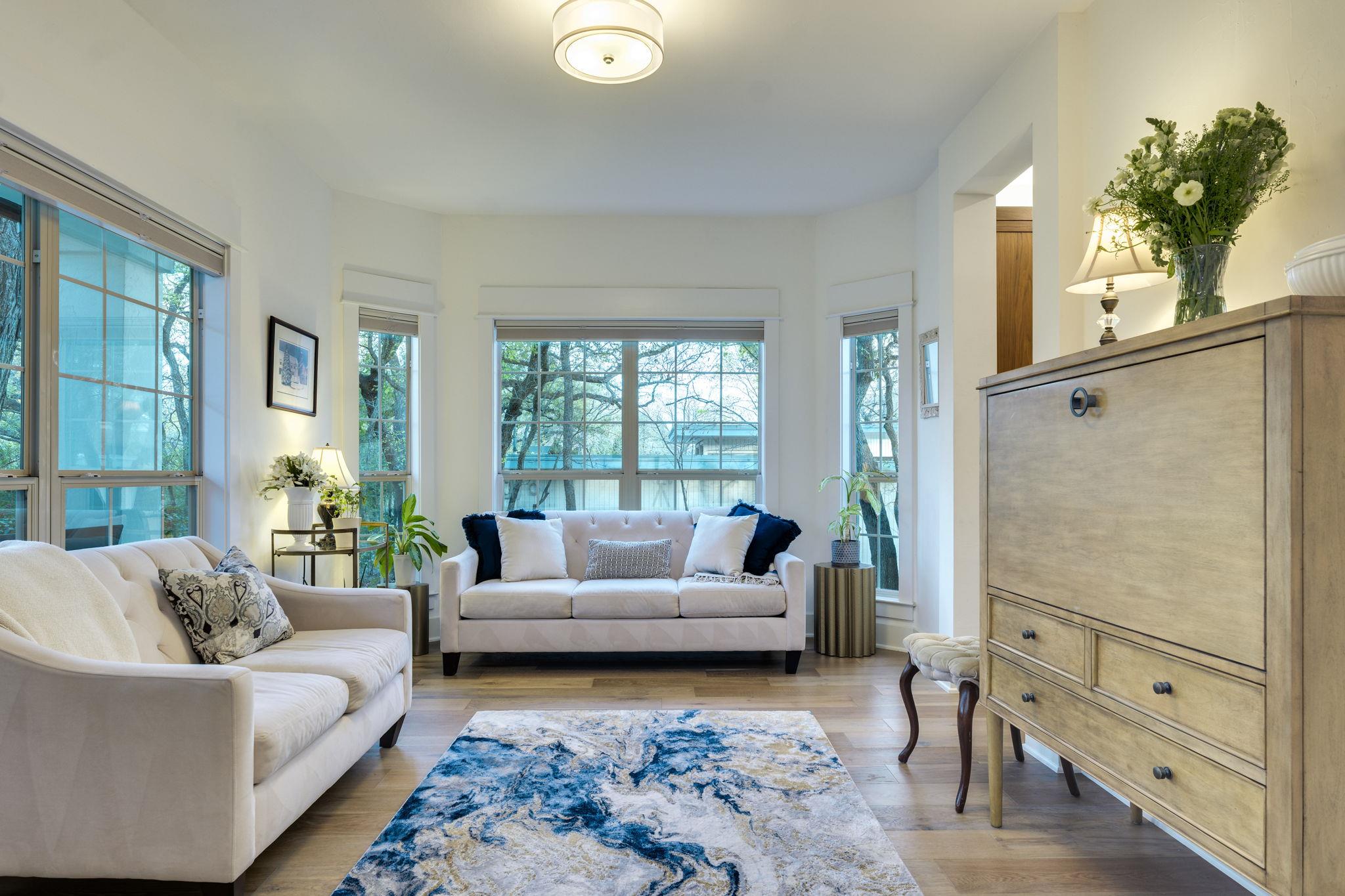 109 W Spring Dr, West Lake Hills, TX 78746