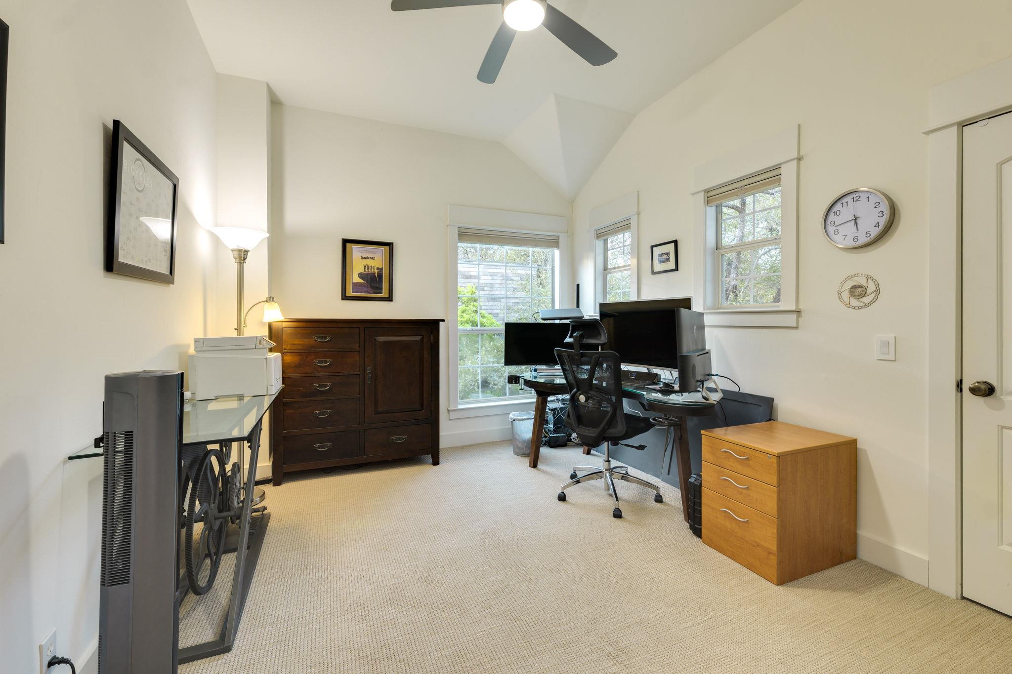 109 W Spring Dr, West Lake Hills, TX 78746