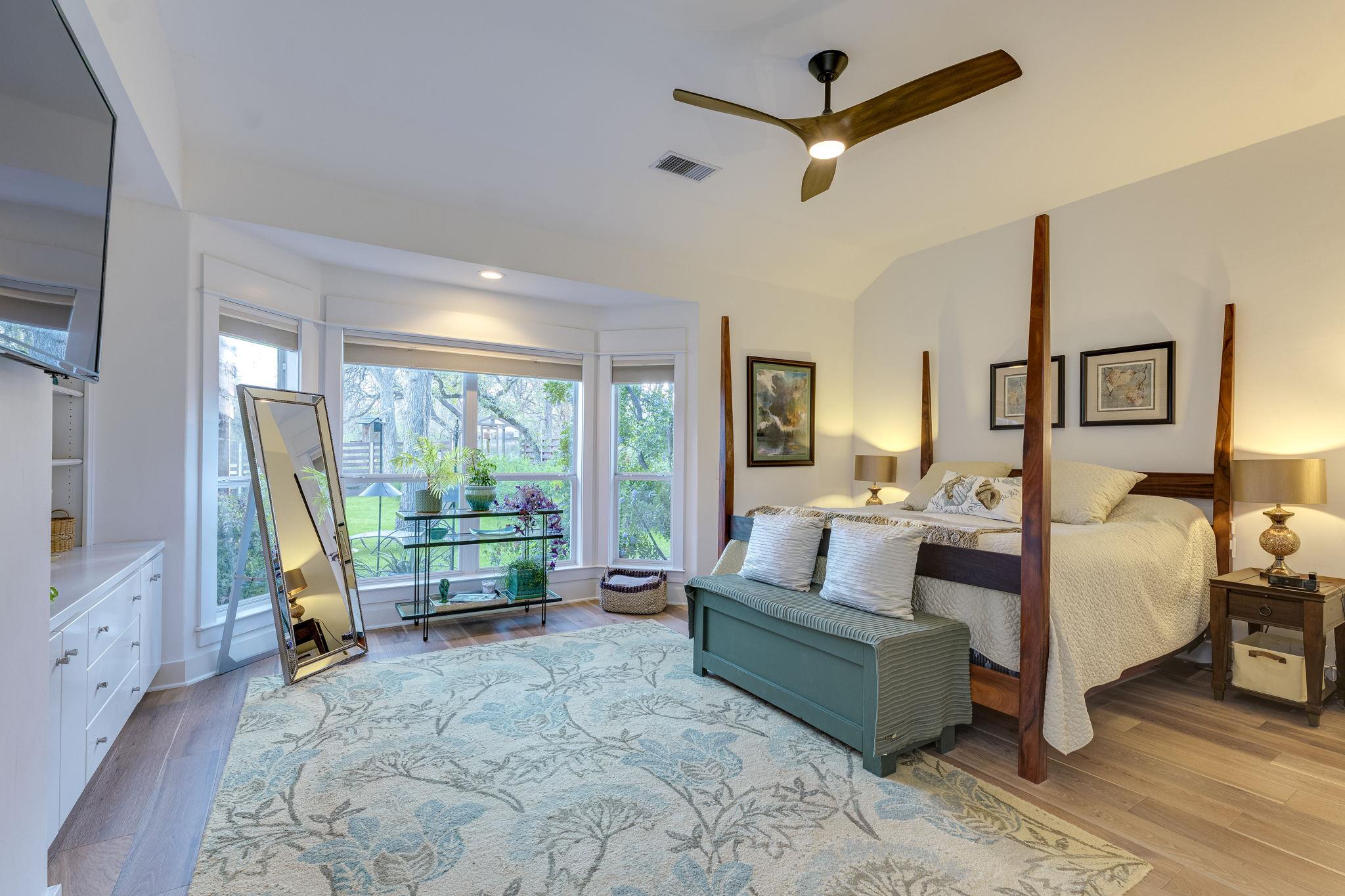 109 W Spring Dr, West Lake Hills, TX 78746