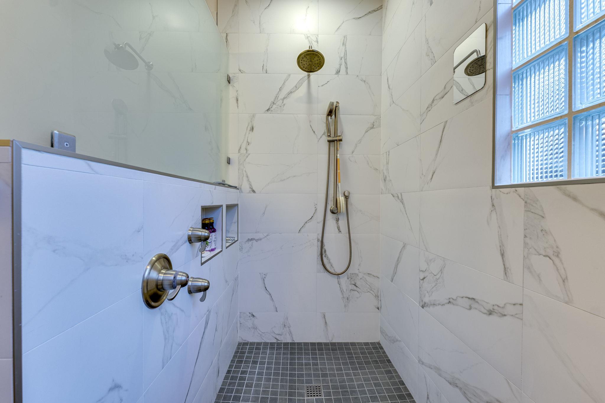 109 W Spring Dr, West Lake Hills, TX 78746