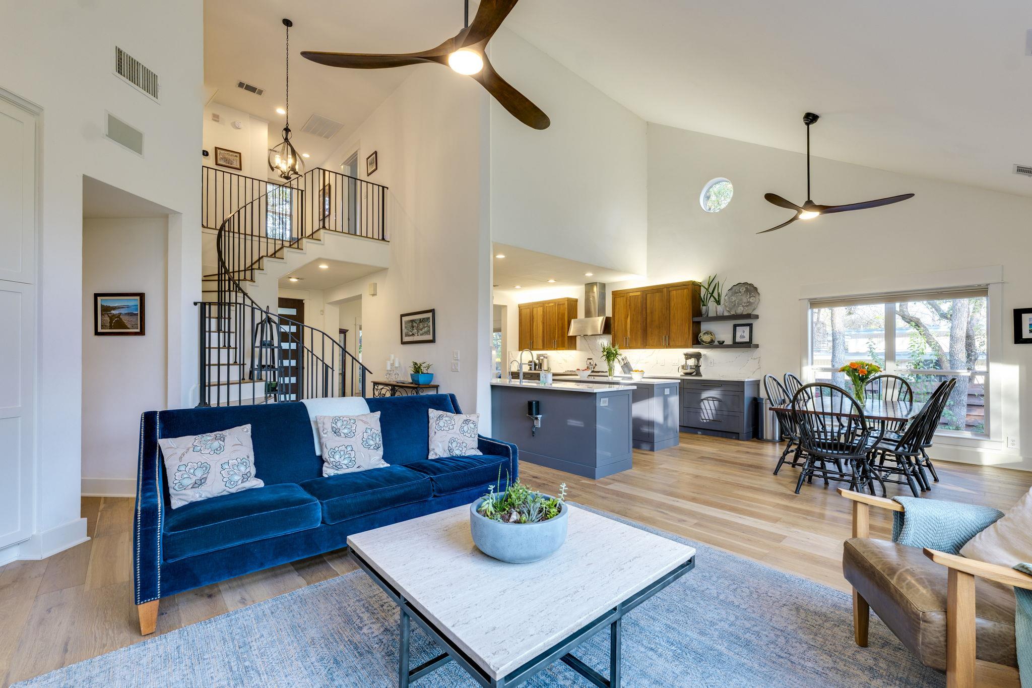 109 W Spring Dr, West Lake Hills, TX 78746