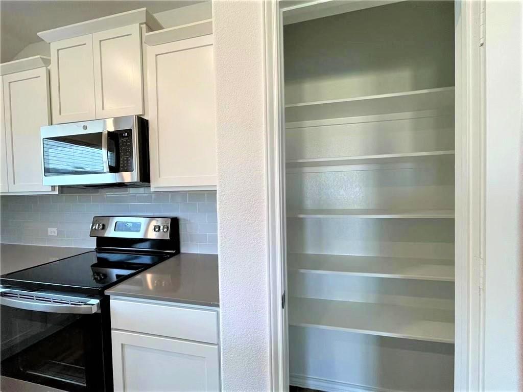 409 Bluejack Way, Hutto, TX 78634