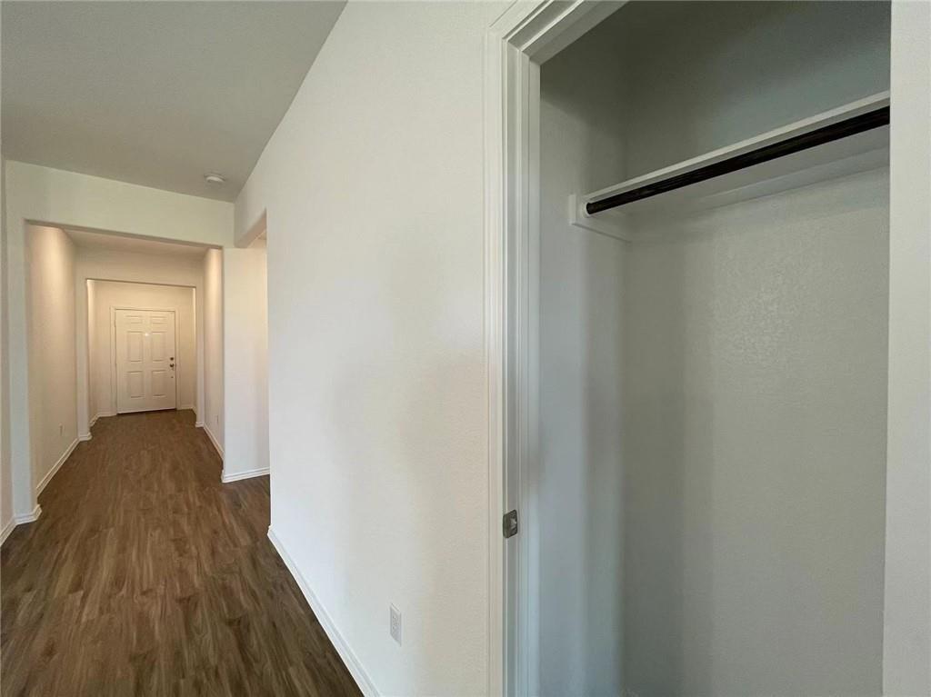 409 Bluejack Way, Hutto, TX 78634