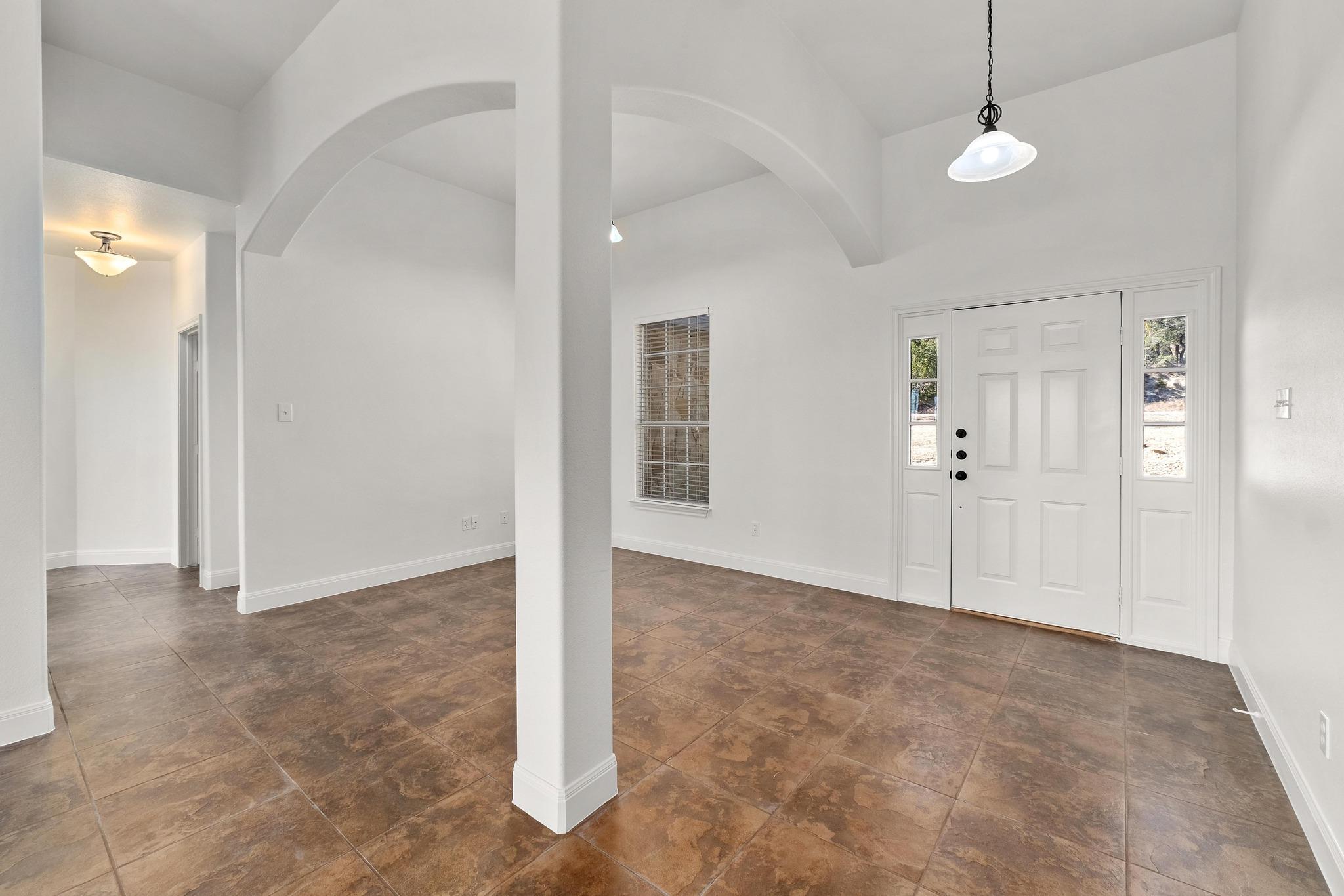 710 Deer Creek Cir, Dripping Springs, TX 78620