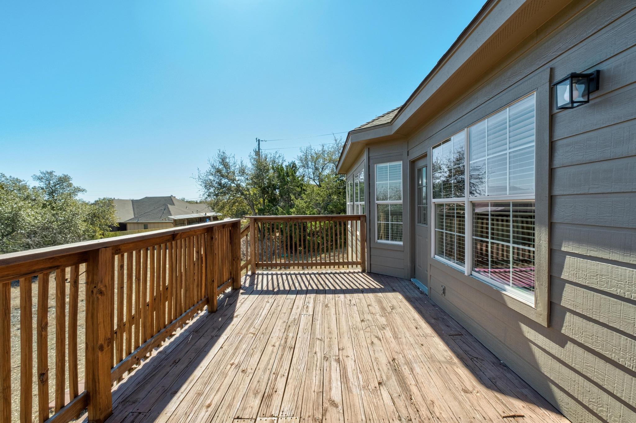 710 Deer Creek Cir, Dripping Springs, TX 78620