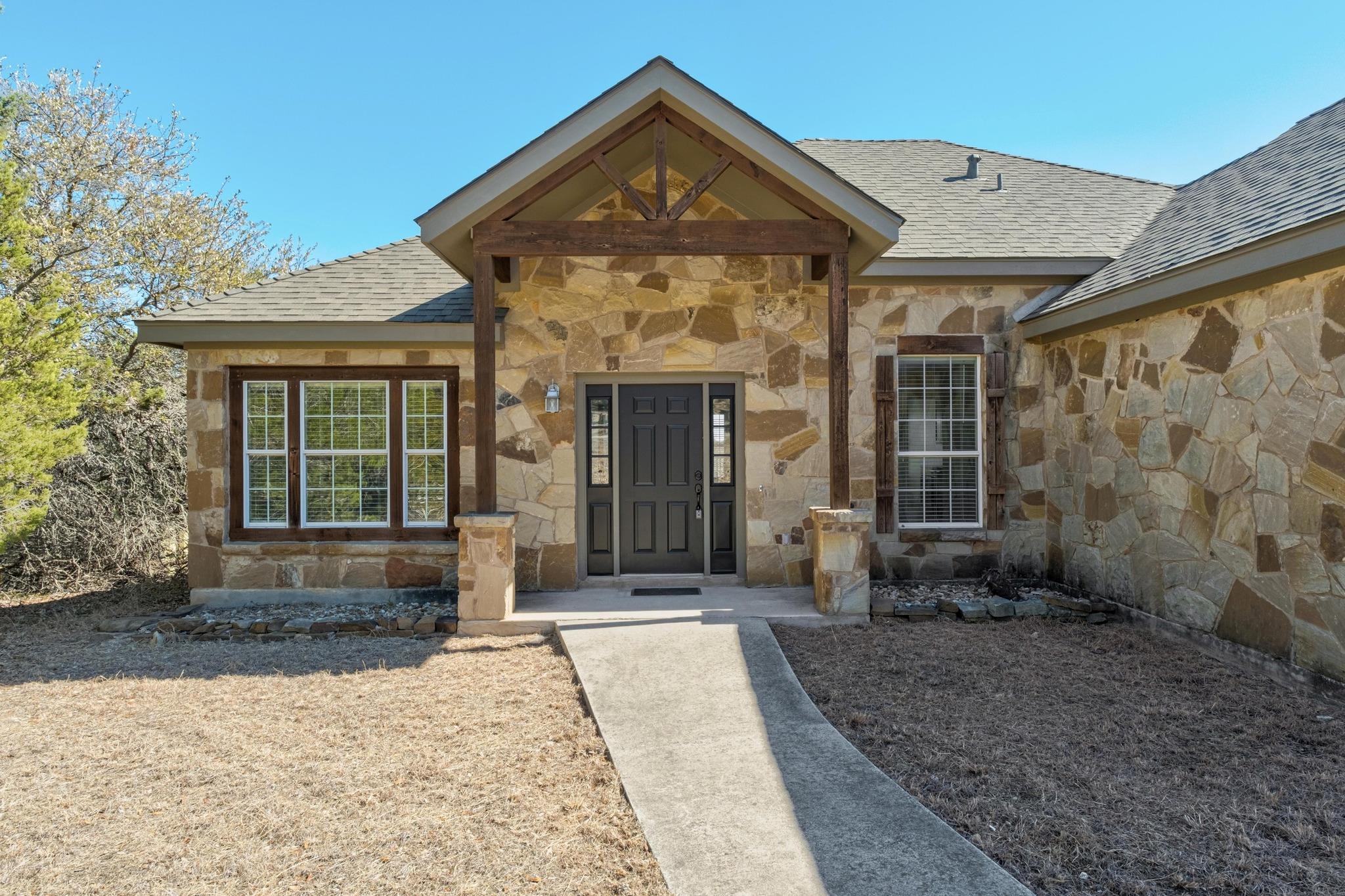 710 Deer Creek Cir, Dripping Springs, TX 78620
