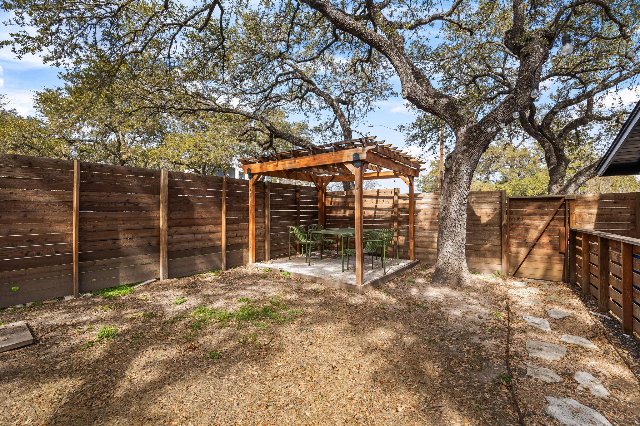 3015 Burning Oak Dr # 2, Austin, TX 78704
