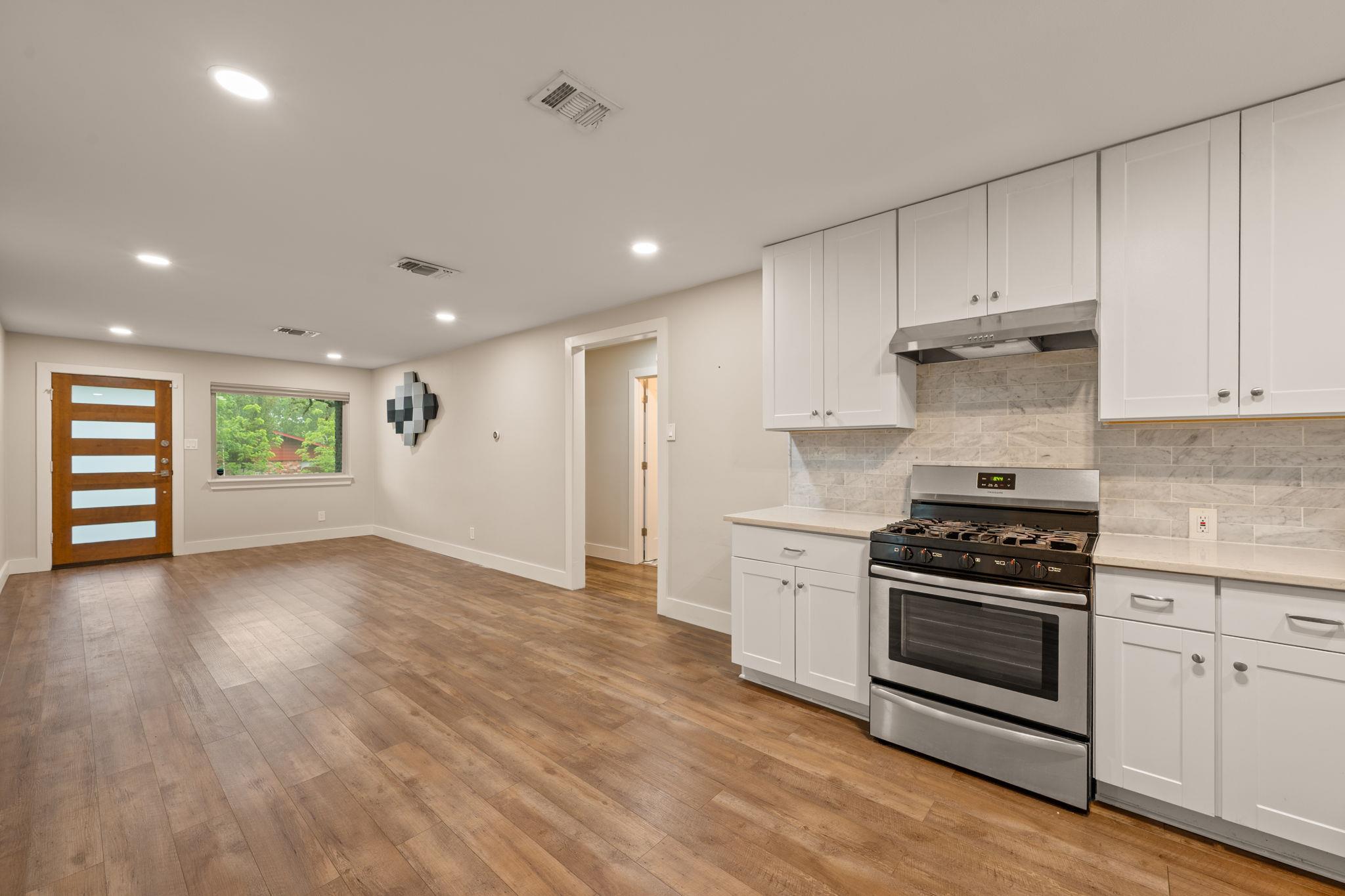 3015 Burning Oak Dr # 2, Austin, TX 78704