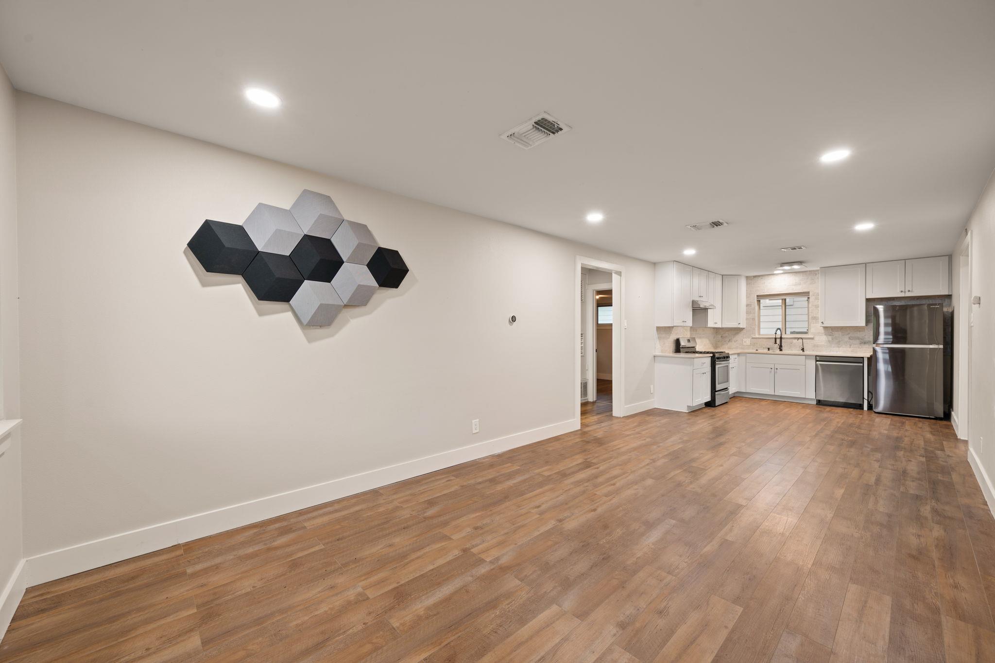 3015 Burning Oak Dr # 2, Austin, TX 78704