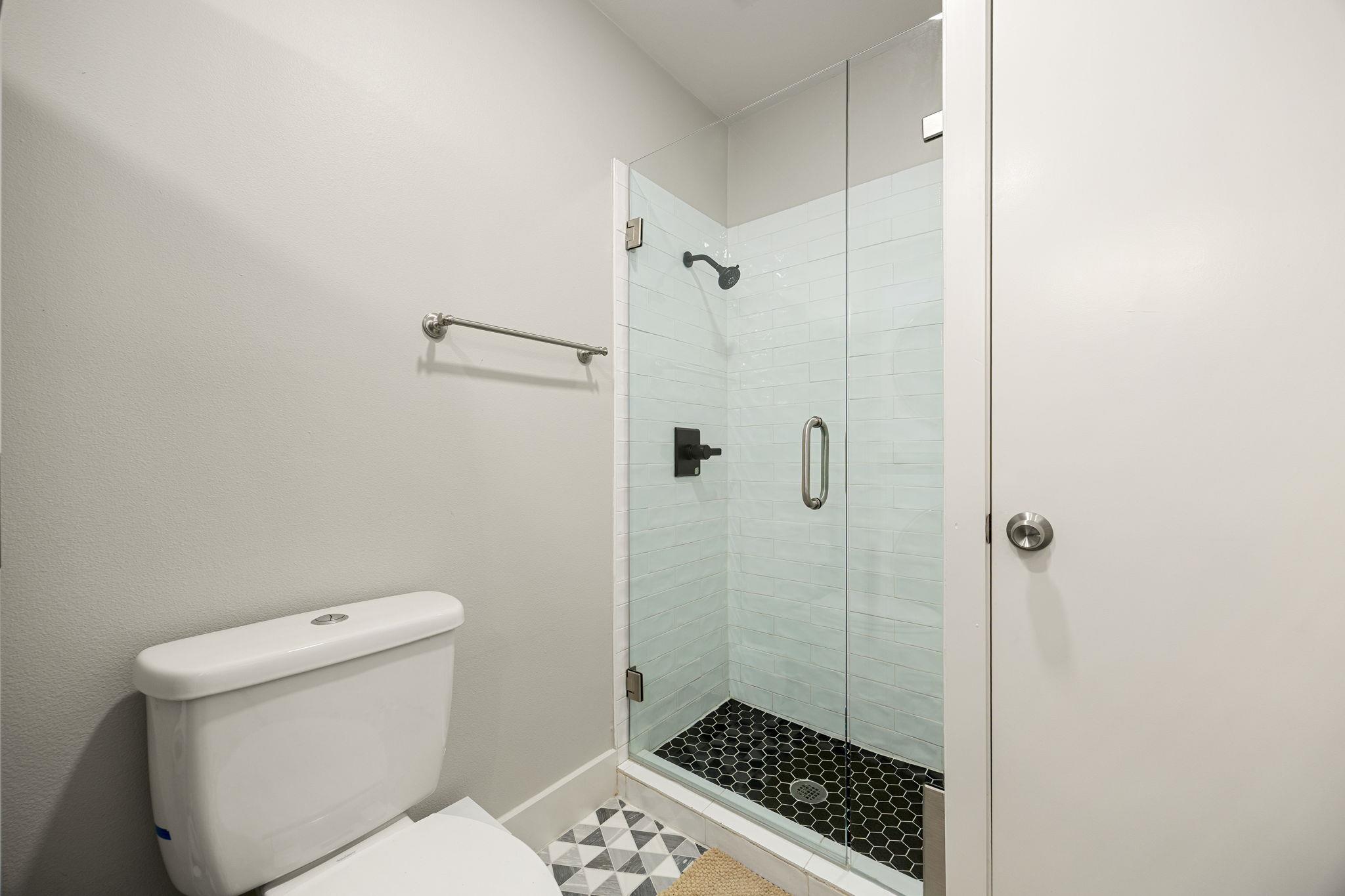 3015 Burning Oak Dr # 2, Austin, TX 78704