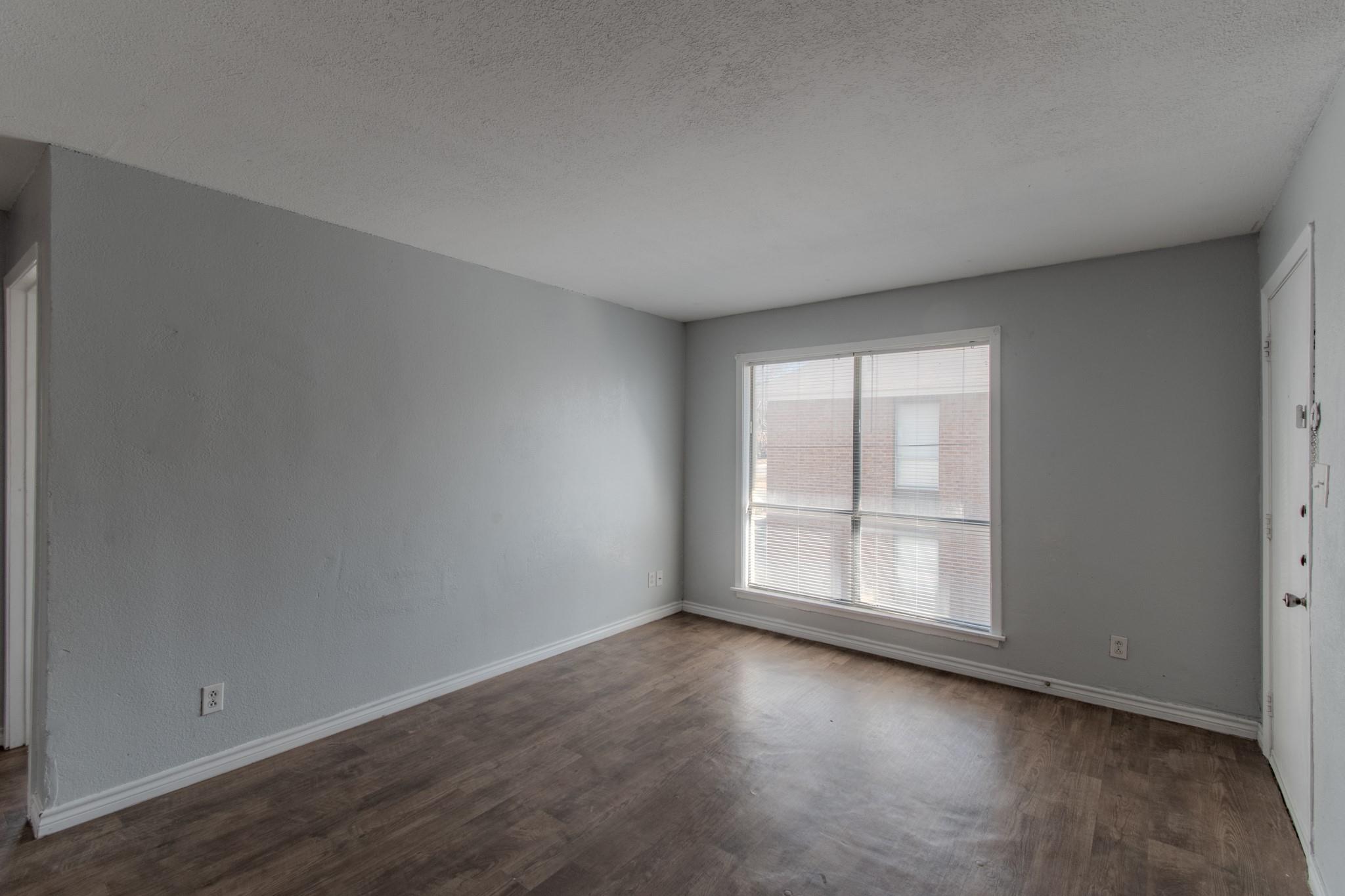 100 Uhland Rd # 1, San Marcos, TX 78666