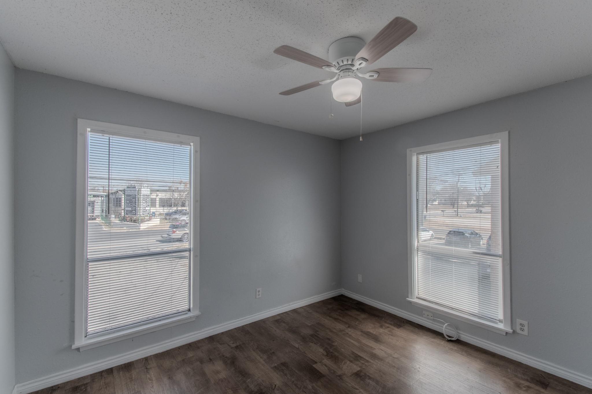 100 Uhland Rd # 1, San Marcos, TX 78666