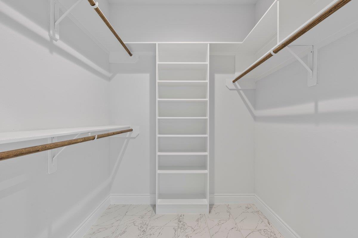 105 Haliimaile Ln, Bastrop, TX 78602