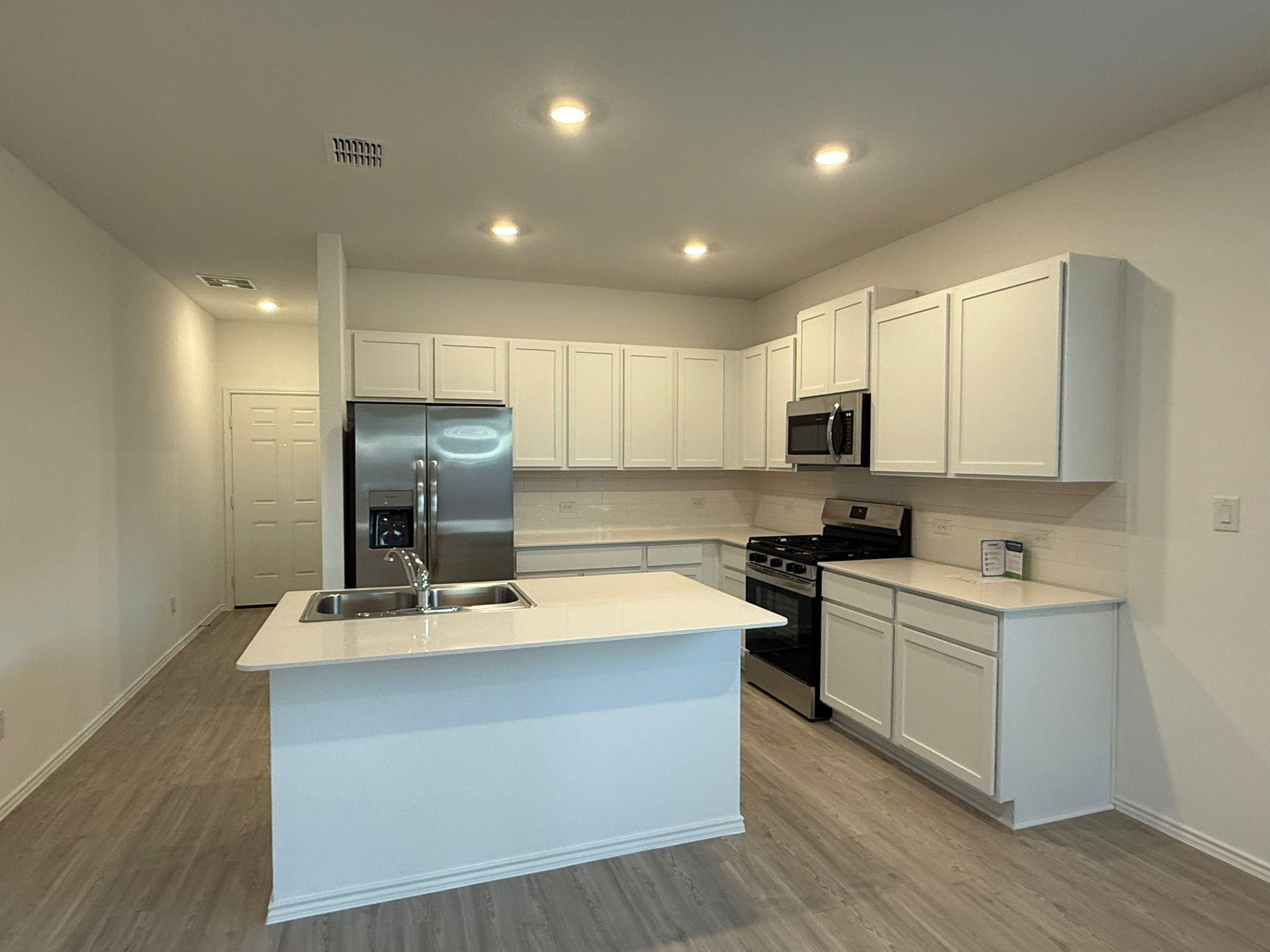 499 Avre Loop, Kyle, TX 78640