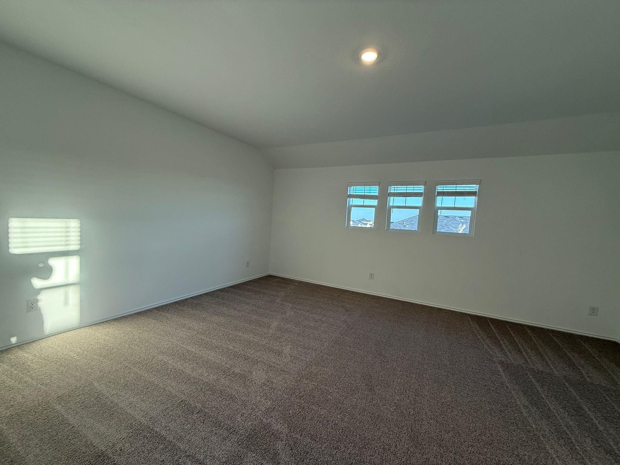 499 Avre Loop, Kyle, TX 78640