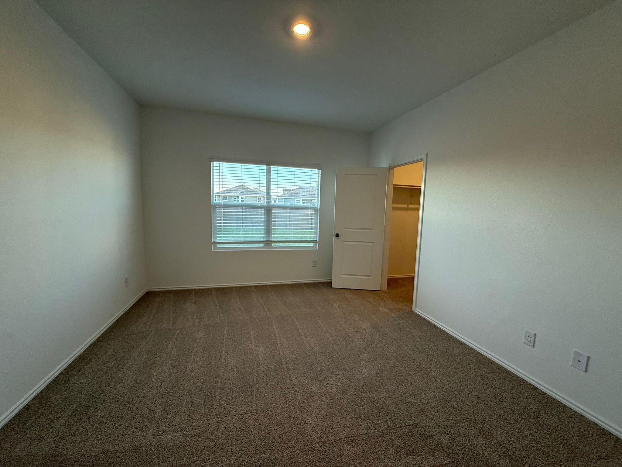 499 Avre Loop, Kyle, TX 78640