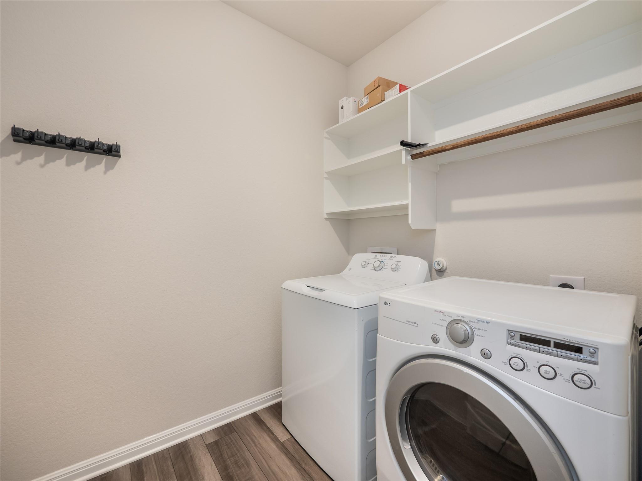 130 Greenspire Ln, Hutto, TX 78634