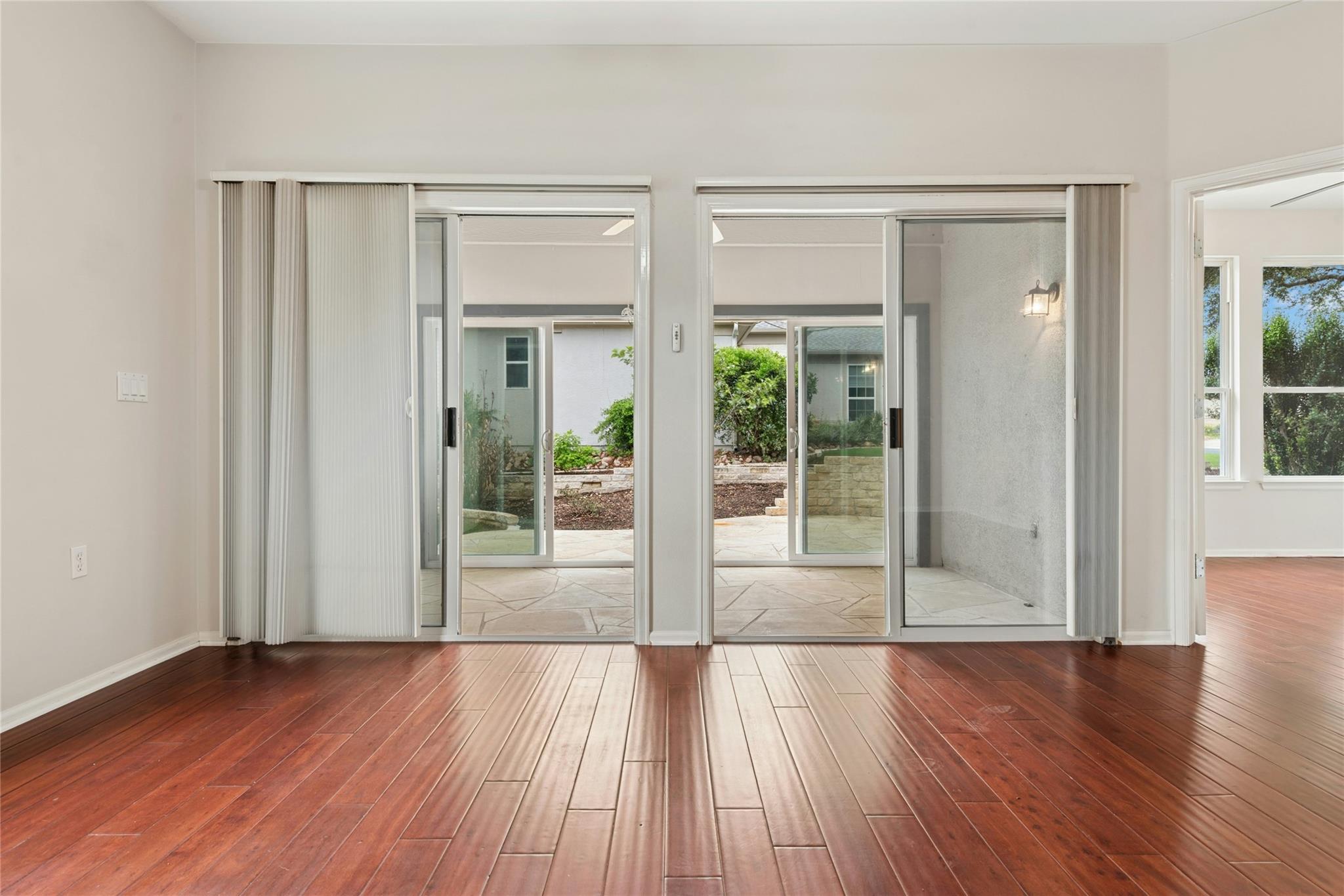 202 Palmetto Dr, Georgetown, TX 78633