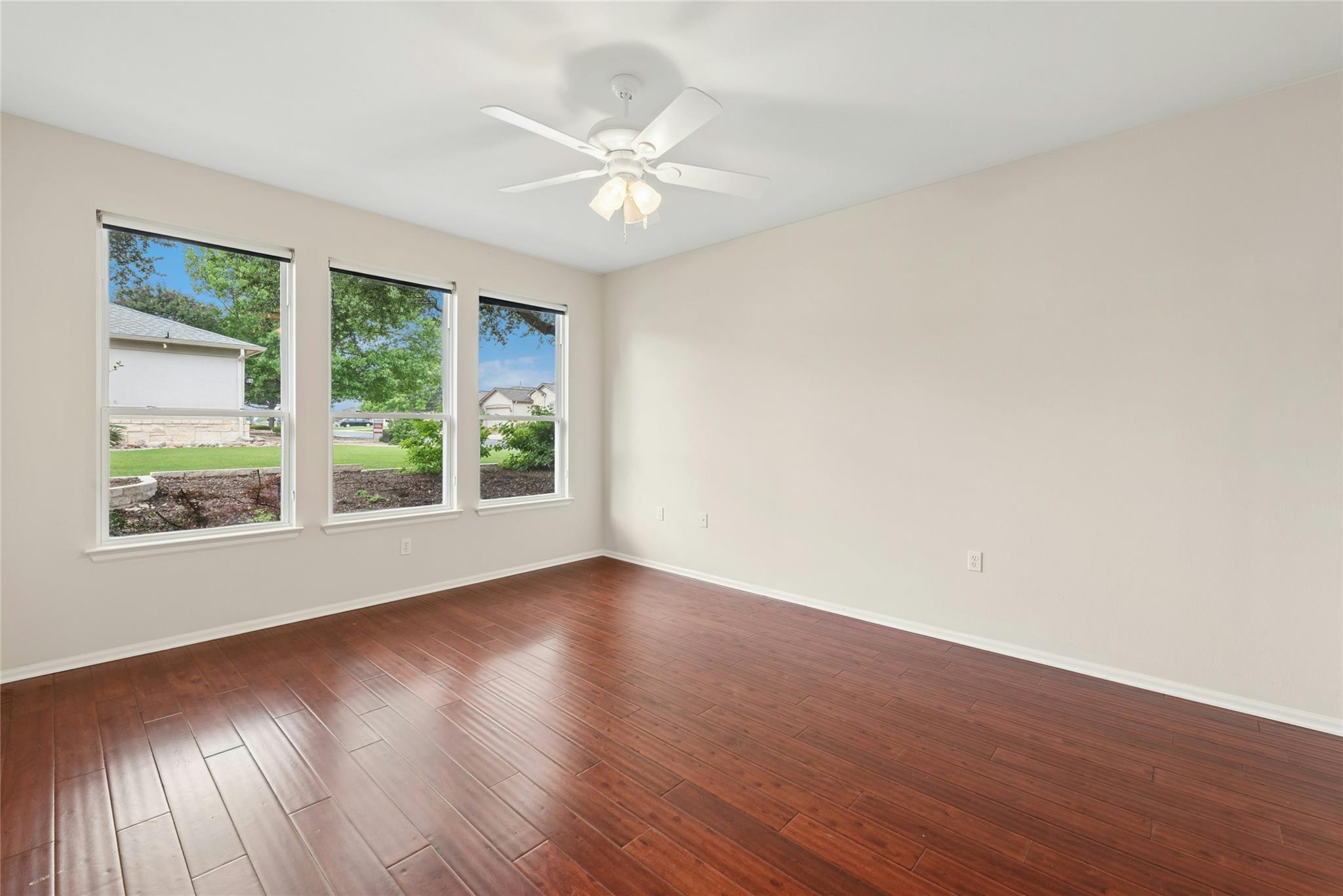 202 Palmetto Dr, Georgetown, TX 78633