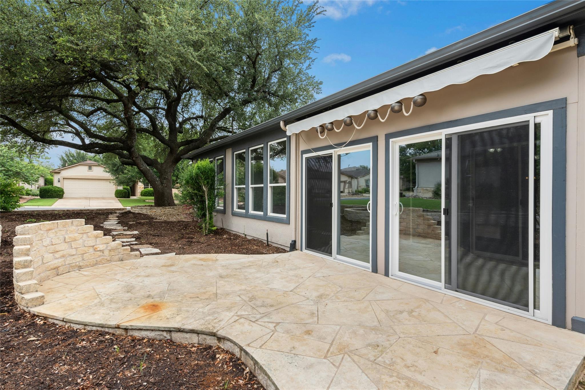 202 Palmetto Dr, Georgetown, TX 78633