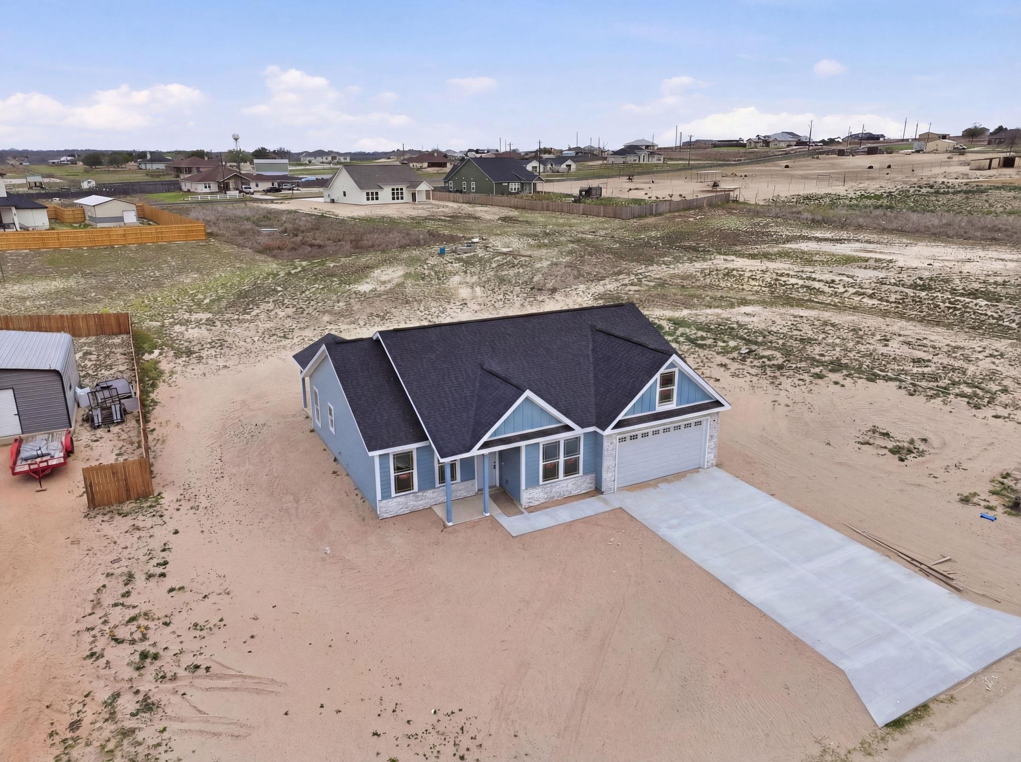 203 Turnberry Dr, La Vernia, TX 78121